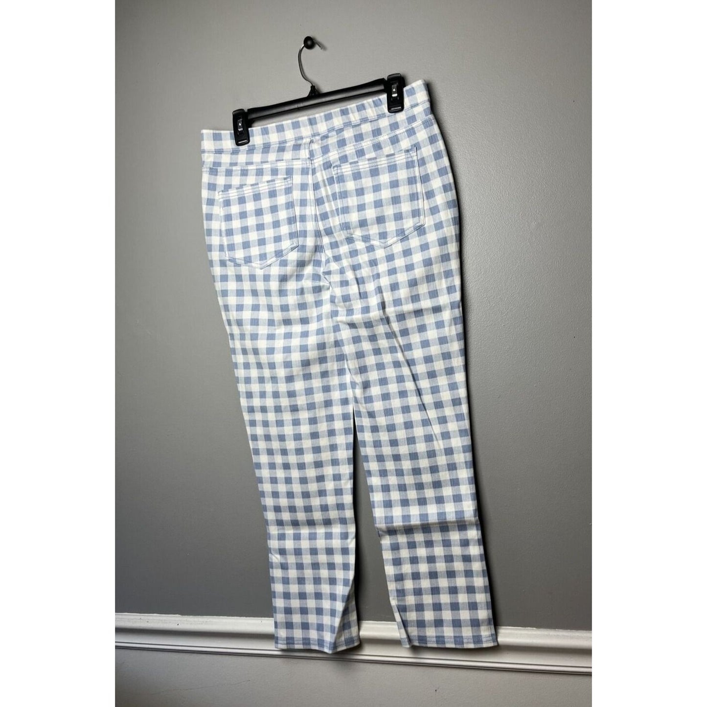Isaac Mizrahi Live! True Denim Gingham Pull On Straight Jean BLUE Regular 8