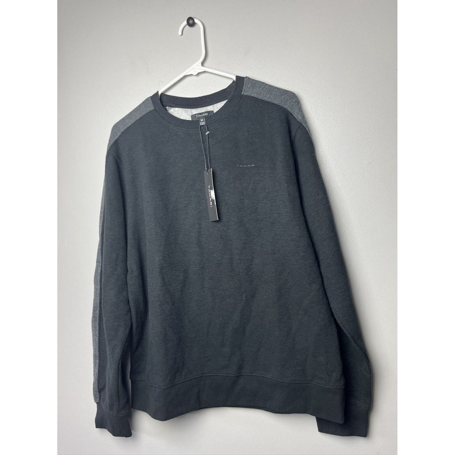 Tahari Mens Pullover Long Sleeve Sweatshirt Size Medium Black