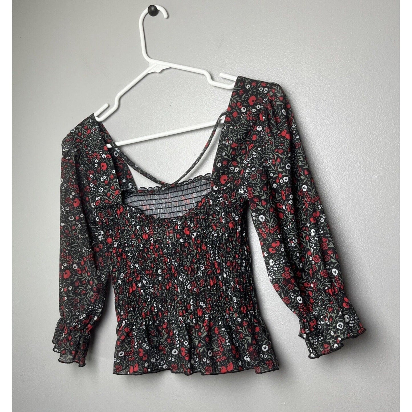 Topshop NWT Black Floral Smock Cropped Top/Blouse- Size 4