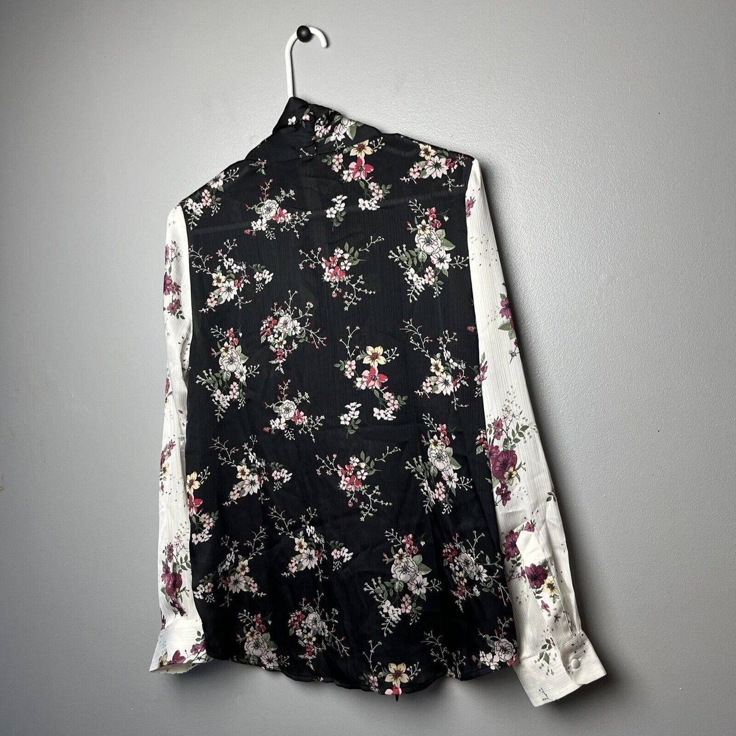 Vince Camuto Long Sleeve Melody Floral Tie Neck Blouse Black Size Small