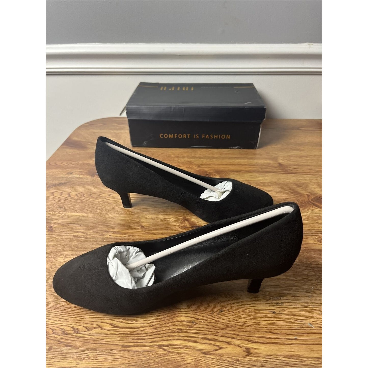 IDIFU Women's Classic Low Heels Dress Pumps 2 Inch Kitten Heel Round Toe Office
