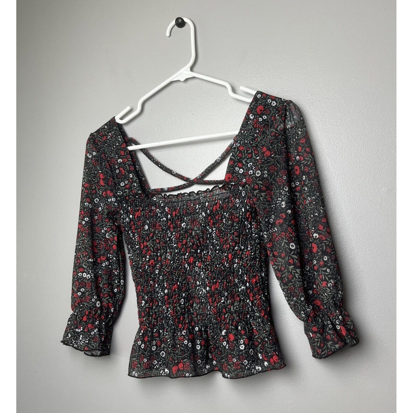 Topshop NWT Black Floral Smock Cropped Top/Blouse- Size 4