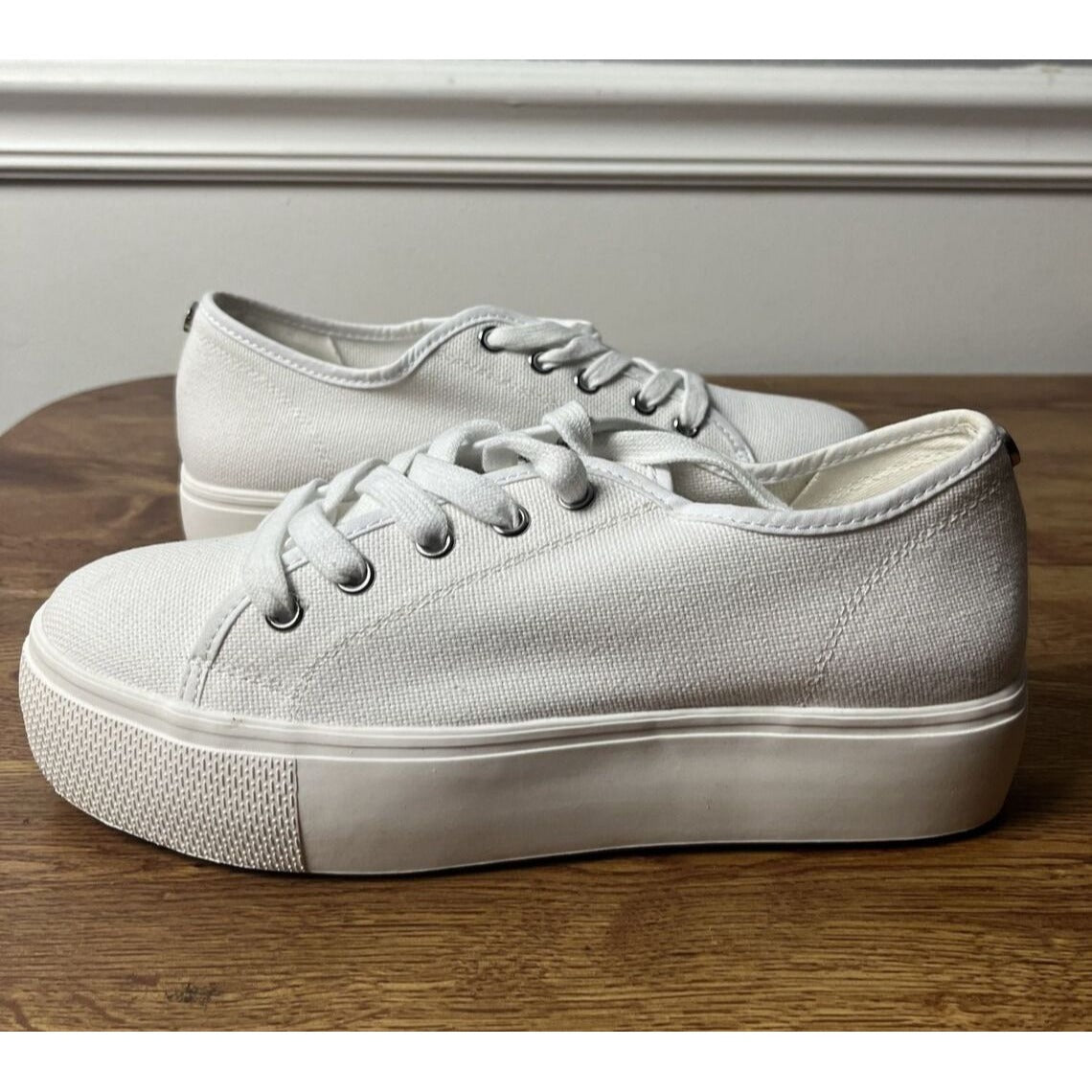 Steve Madden Elore White Lace Up Chunky Heel Low Top Breathable Sneakers Sz 9.5M