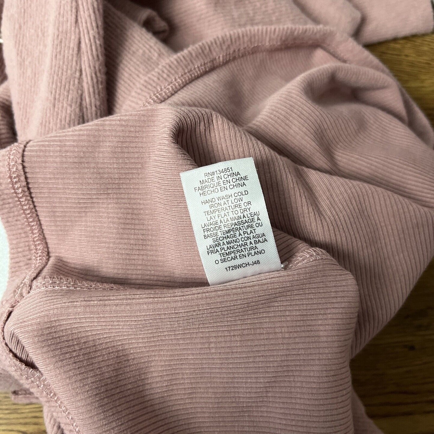 NWT WAYF ASHLAND PADDED SHOULDER TIE FRONT TOP IN MAUVE Size M