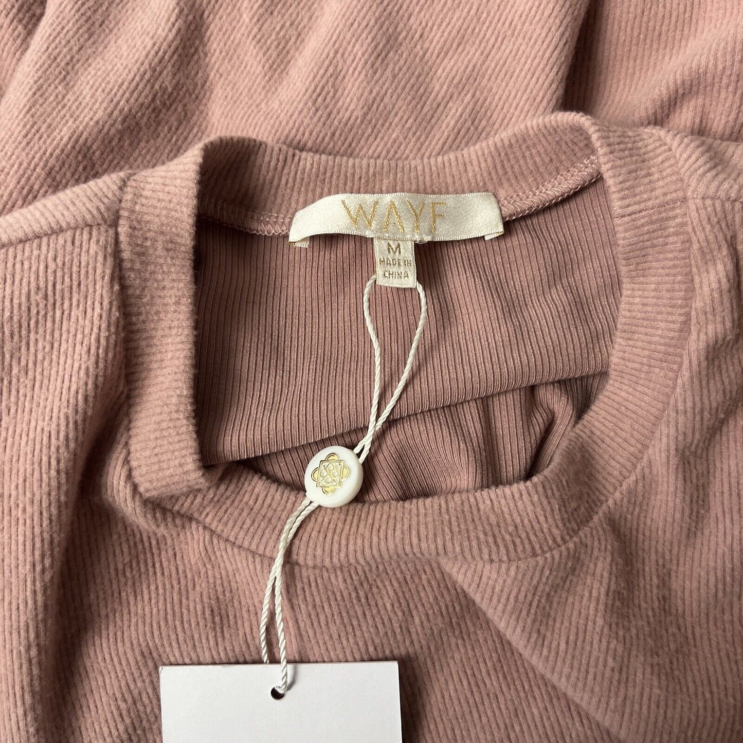 NWT WAYF ASHLAND PADDED SHOULDER TIE FRONT TOP IN MAUVE Size M