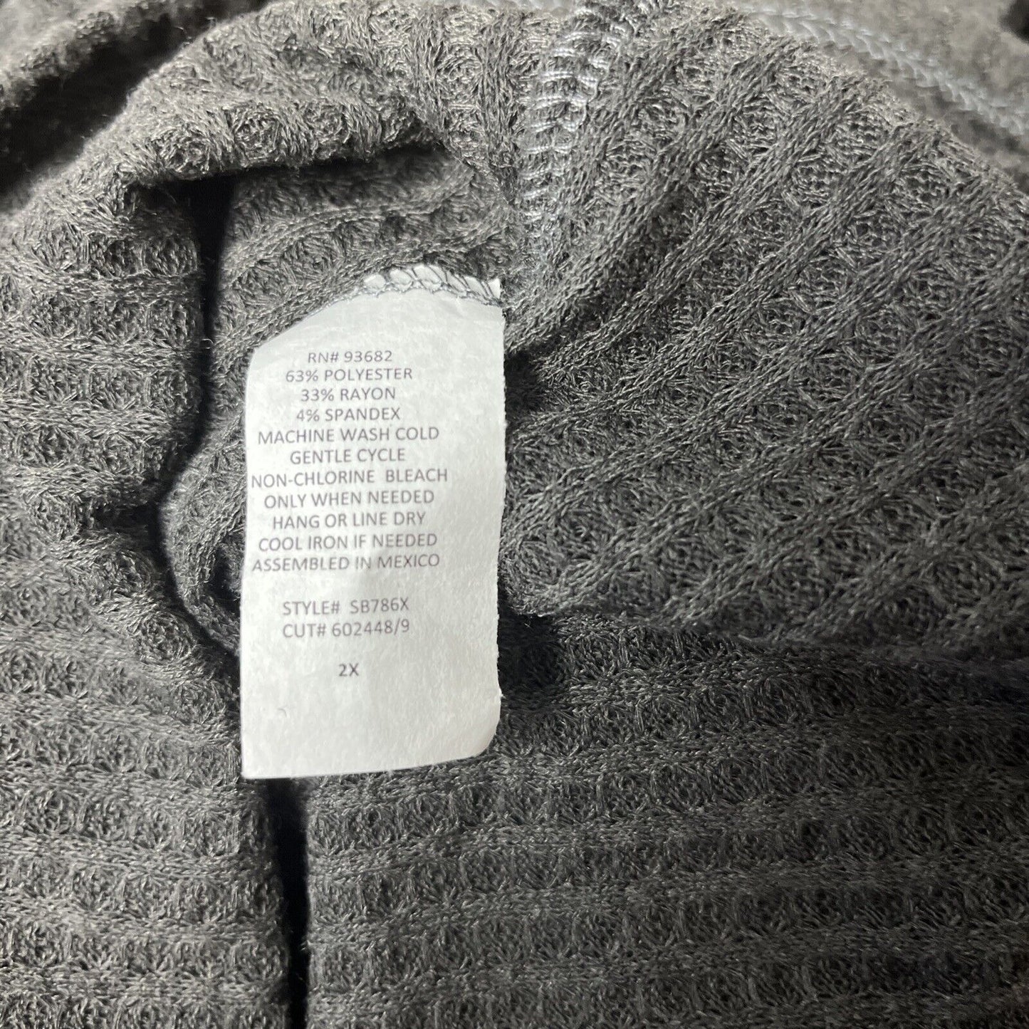 NWT Forgotten Grace Women Plus Size 2X Long Sleeve Top Solid Gray