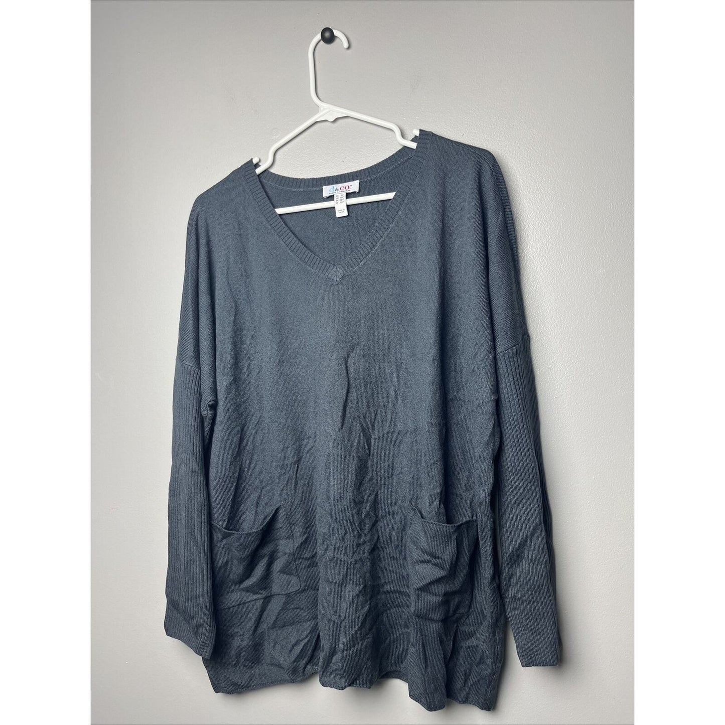 Denim & Co. Petite V-Neck Drop-Shoulder Long-Sleeve Pocketed Tunic Grey PL Size