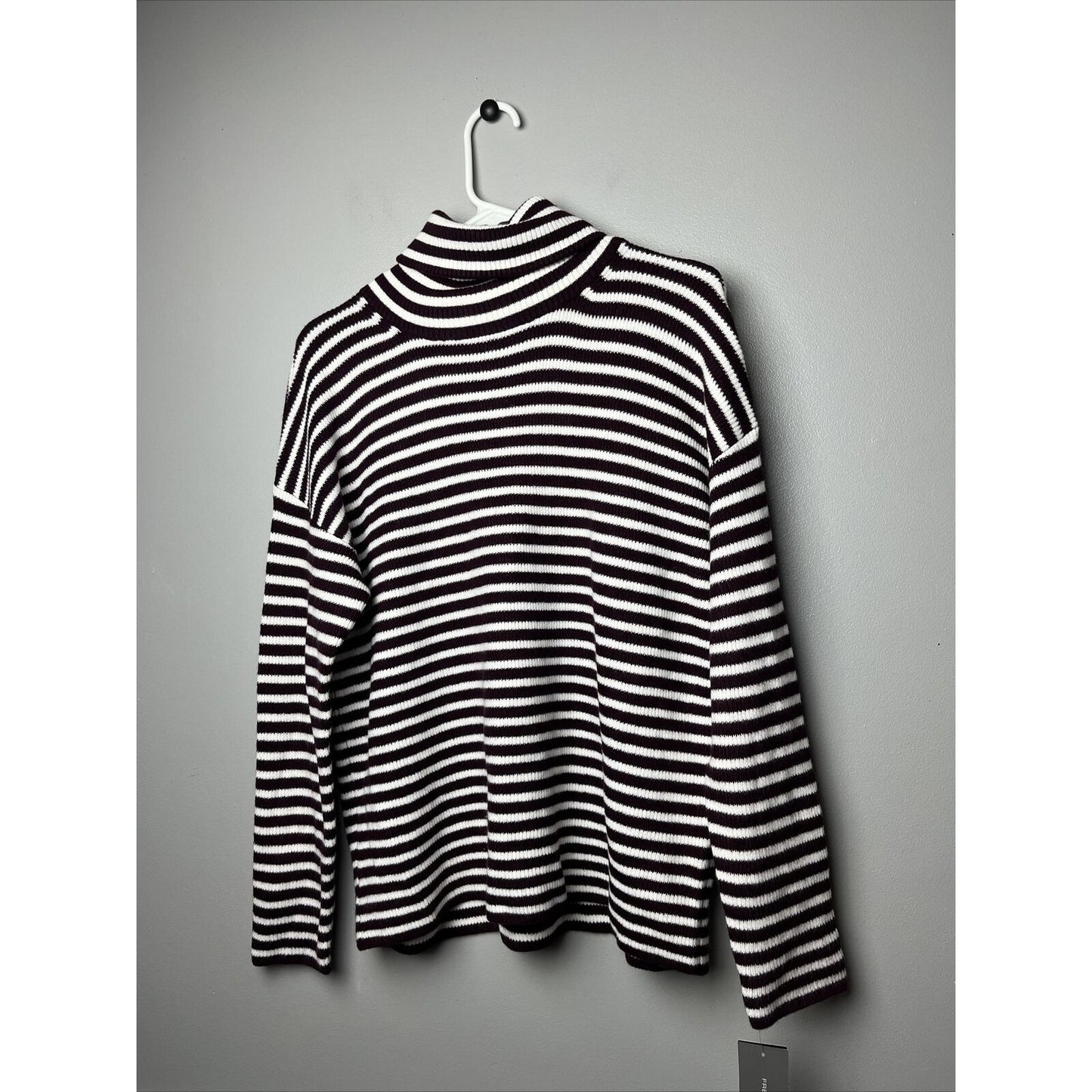 French Connection Evening Wine White Turtleneck Striped Sweater Women's Size XS