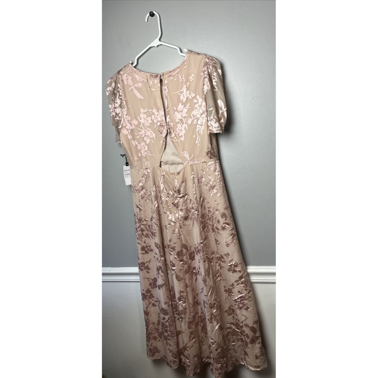 ASTR the Label Puff Sleeve Monarch Midi Dress Size L Pink NWT