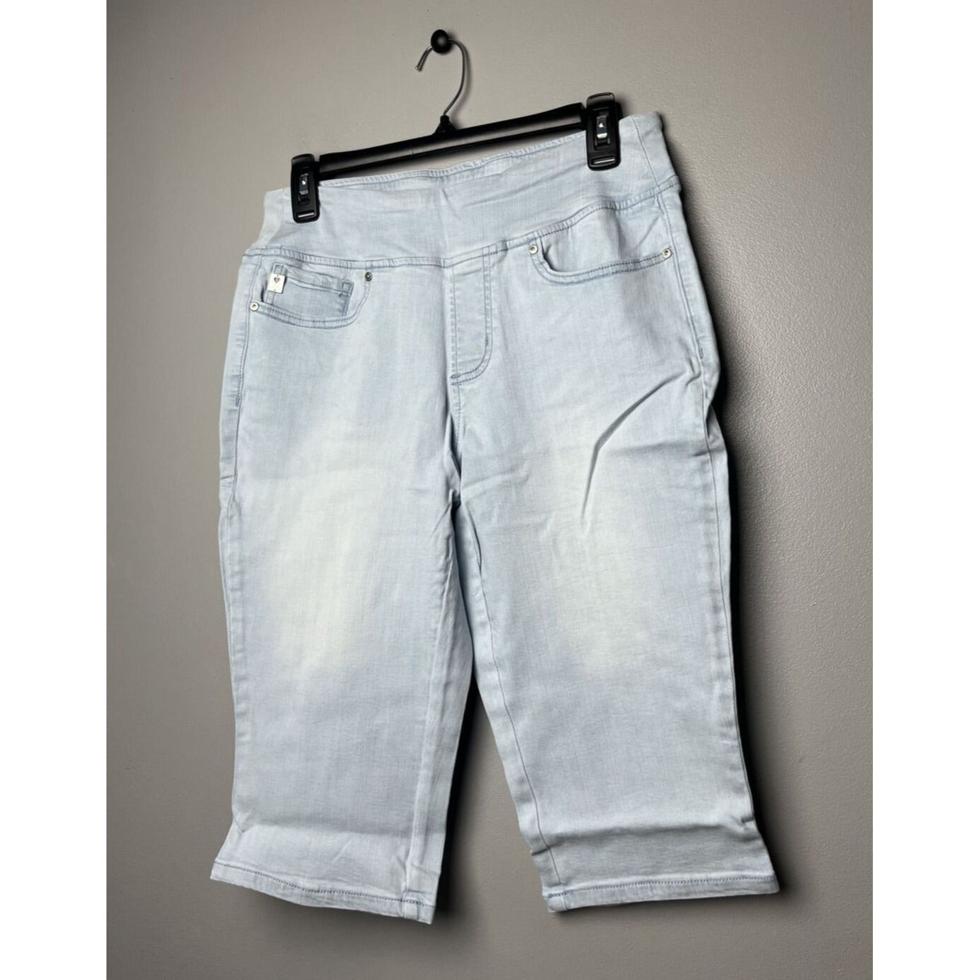 Belle Kim Gravel Petite TripleLuxe Twill Pedal Pushers Bleach Wash 8P A489401