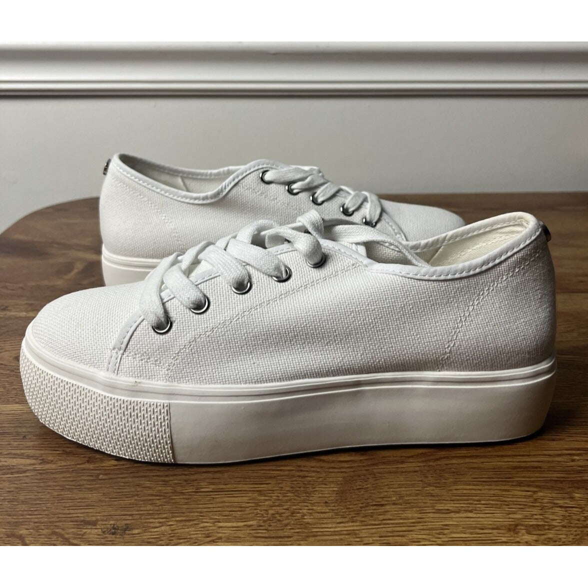 Steve Madden Elore White Lace Up Chunky Heel Low Top Breathable Sneakers Sz 9.5M