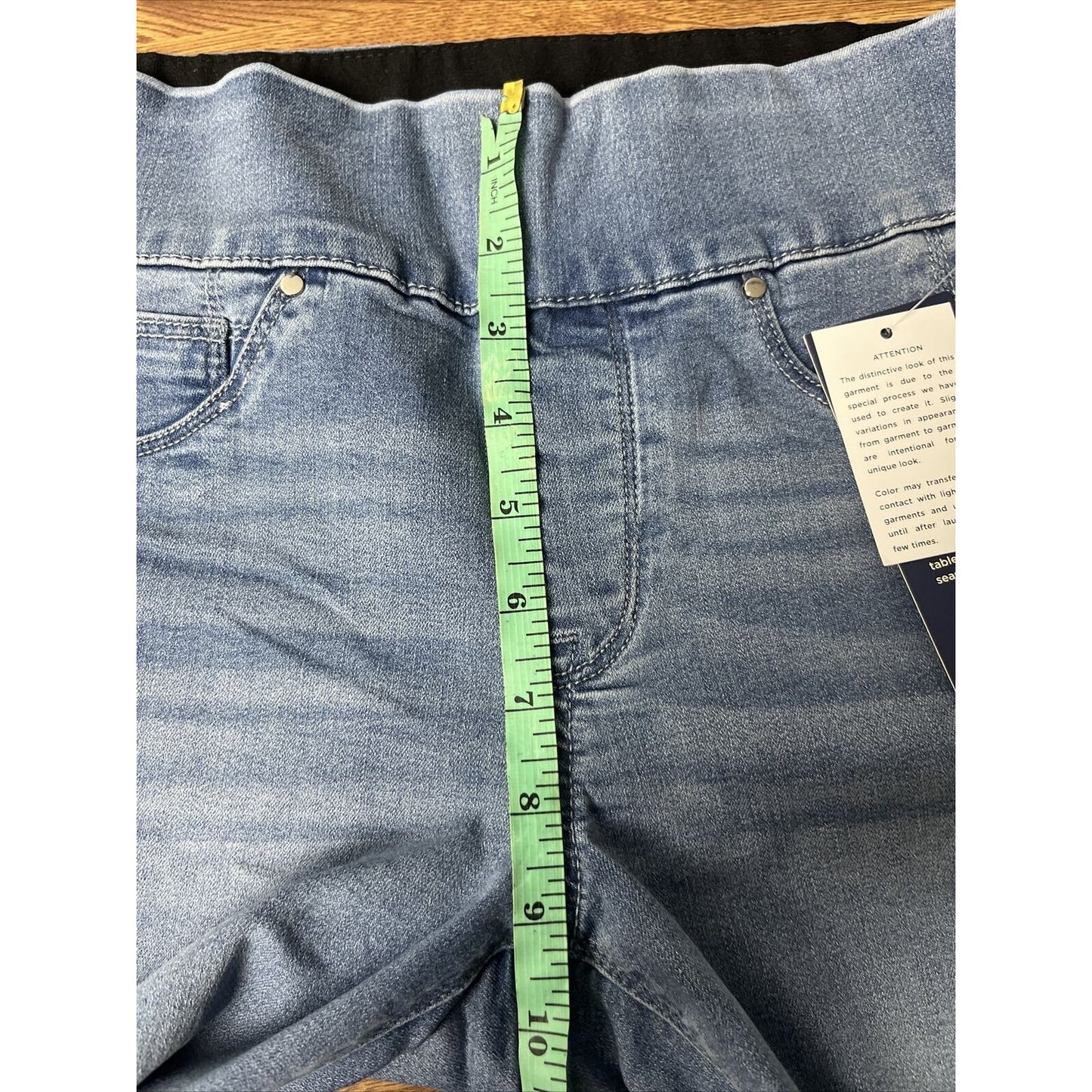 Laurie Felt Women's Jeans Sz XS Silky Denim Capri w/ Cambre Waist Blue A518591