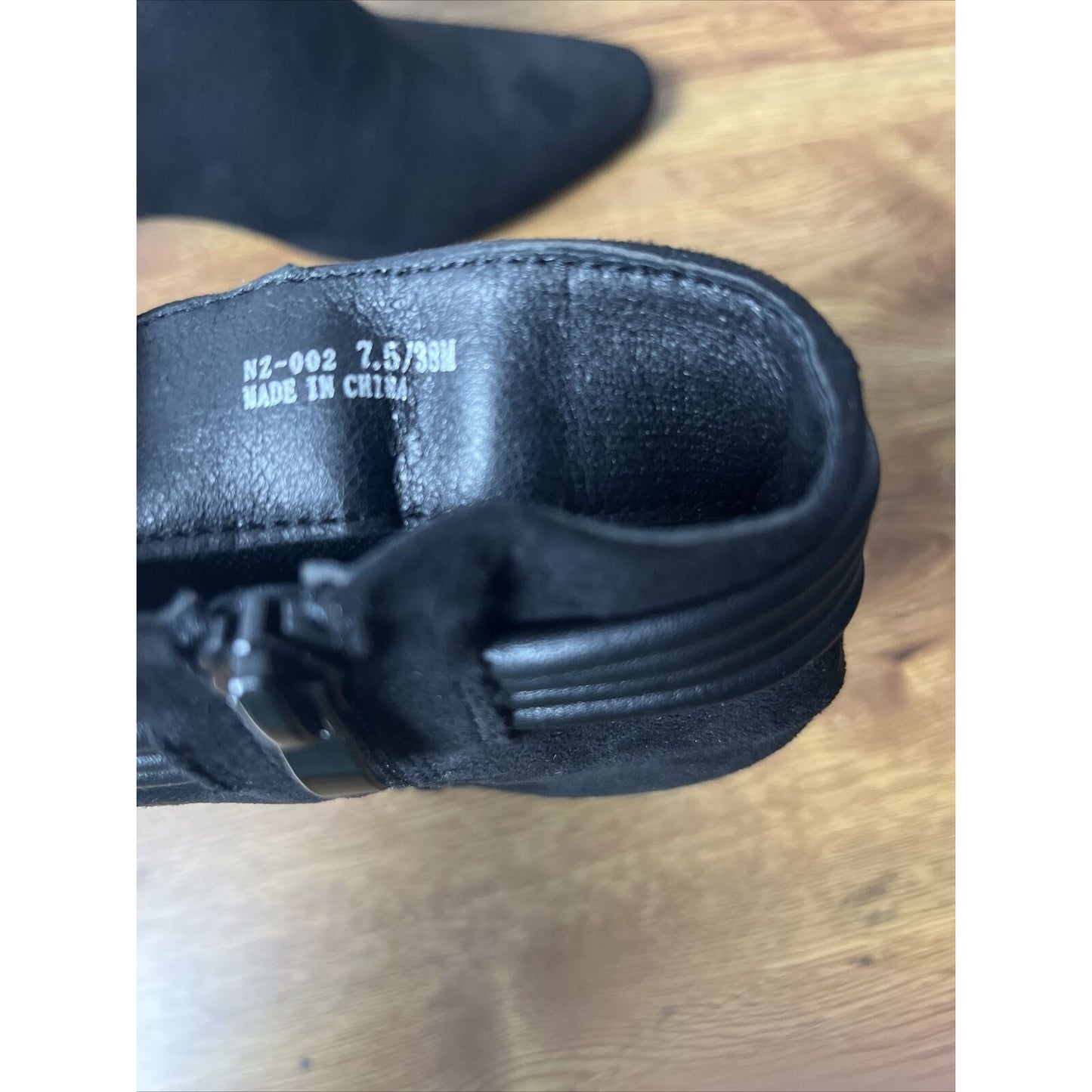 CL by Laundry Women's Never Ending Ankle Boot Black Size 7.5M