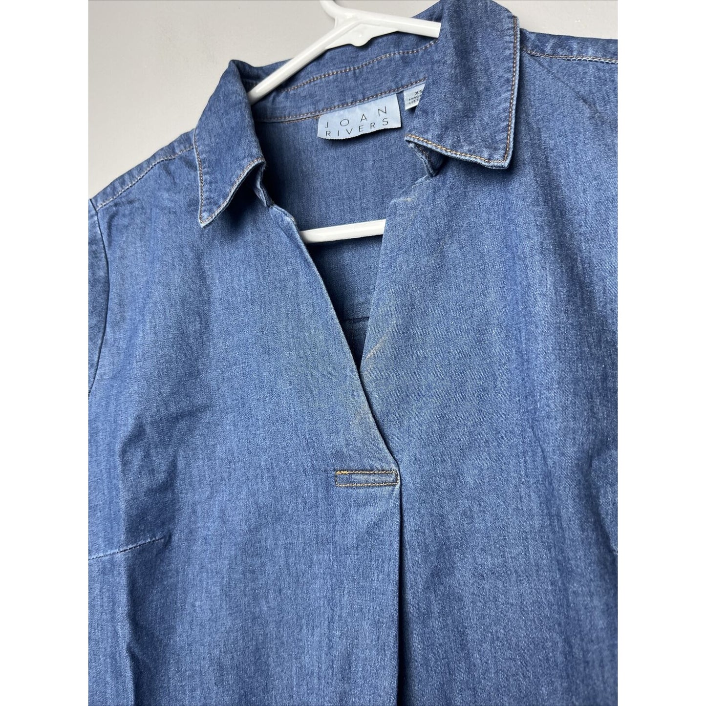 Joan Rivers V-Neck Denim Shirt w/ Back Button Detail Size XS Blue