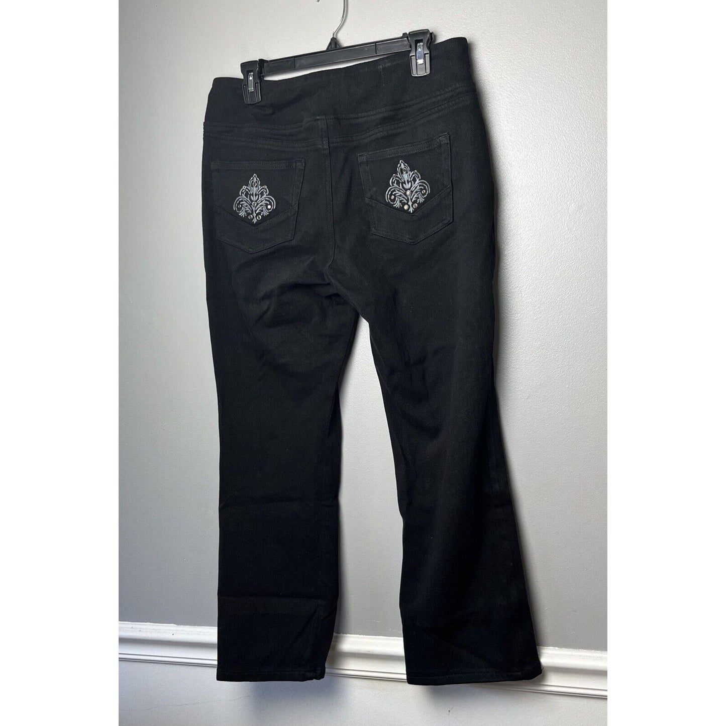 Belle by Kim Gravel Flexibelle Floral Embroidered Cropped Jeans Black 12P