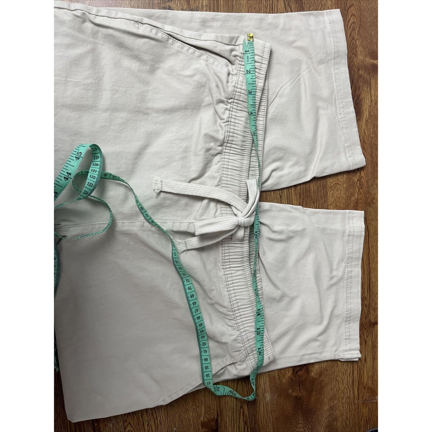 Denim & Co. EasyWear Twill Relaxed Pull-On Skimmer(Light Khaki, Medium) A575304