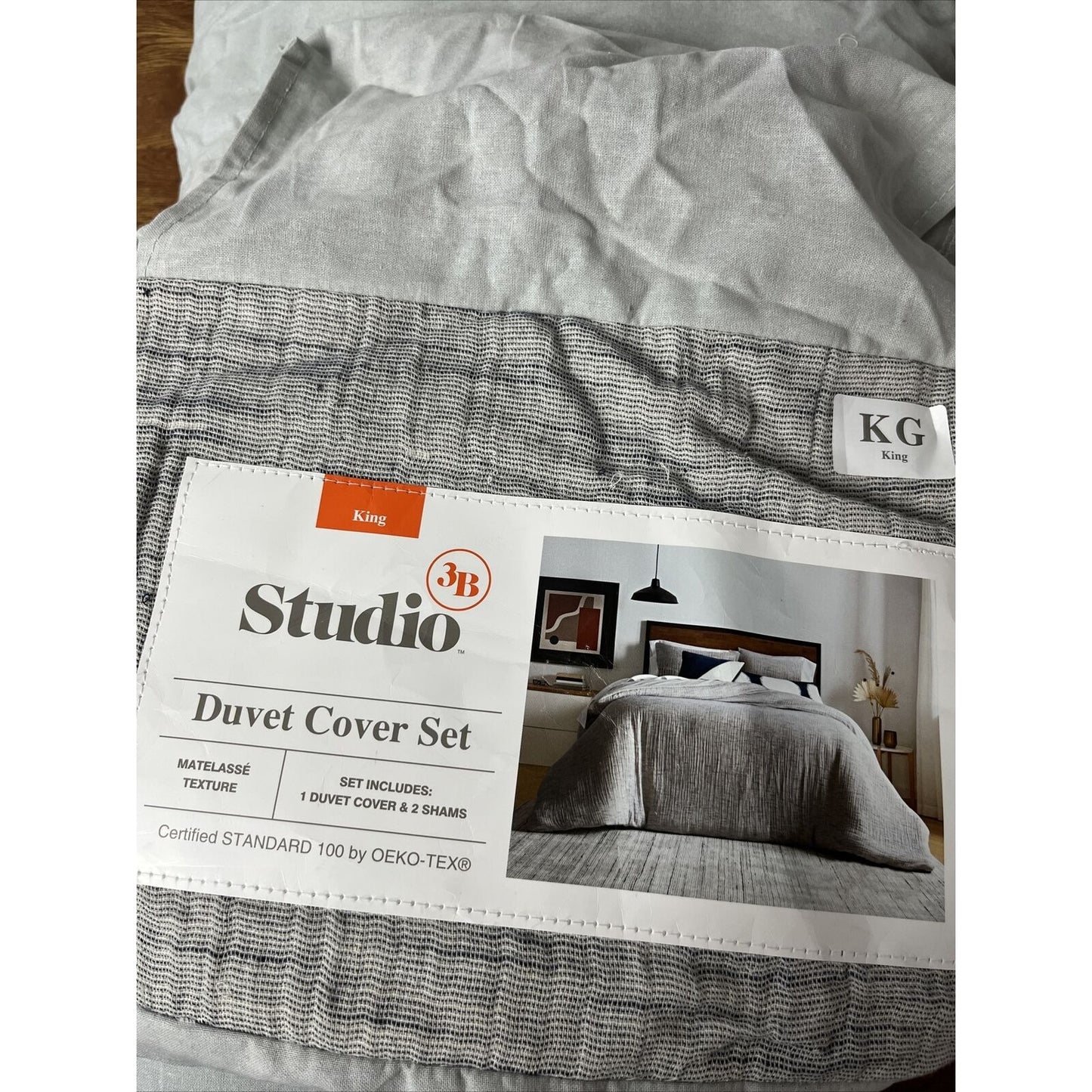 Studio 3B King Duvet Cover 3pc Set ~ Matelasse Texture~Mood Indigo/Coconut Milk