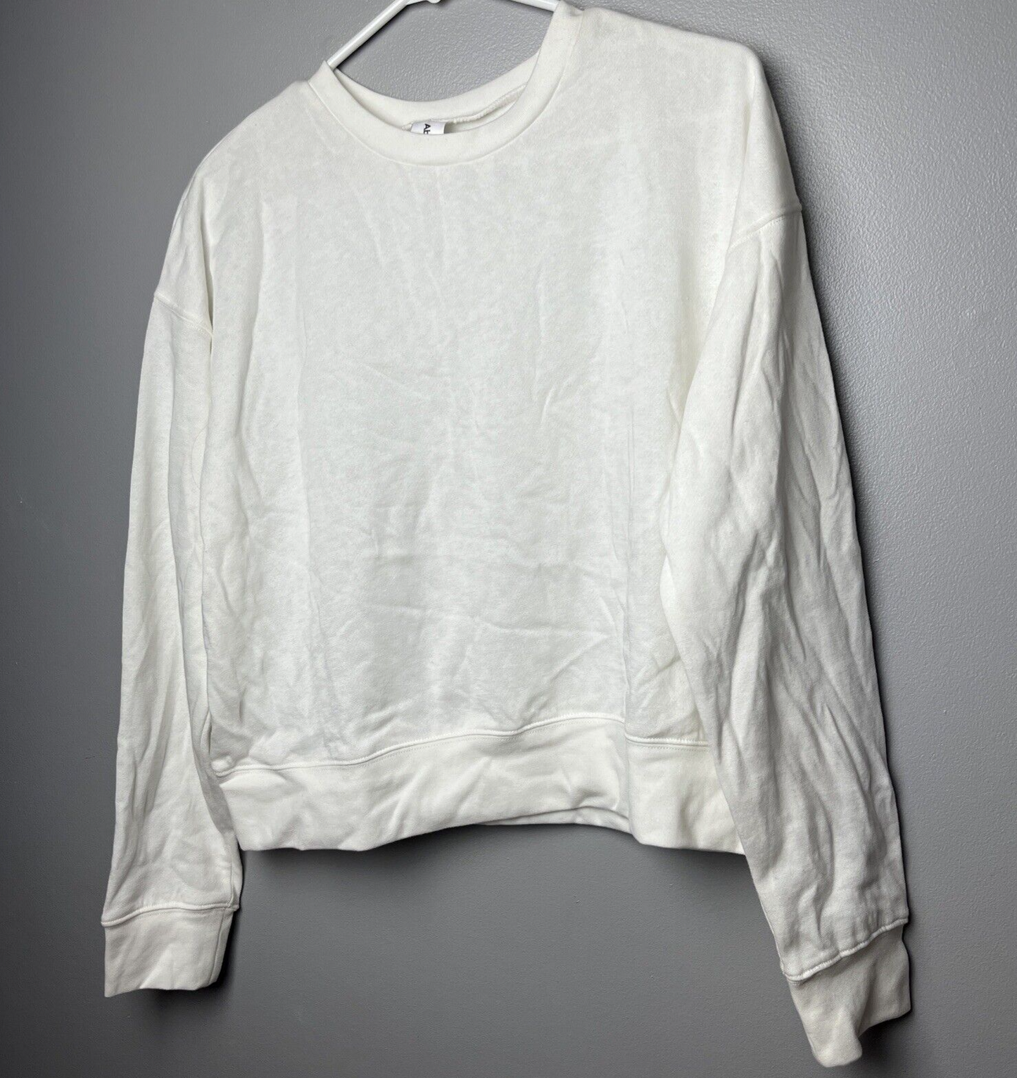 New Abound White Cropped Sweatshirt Size Large