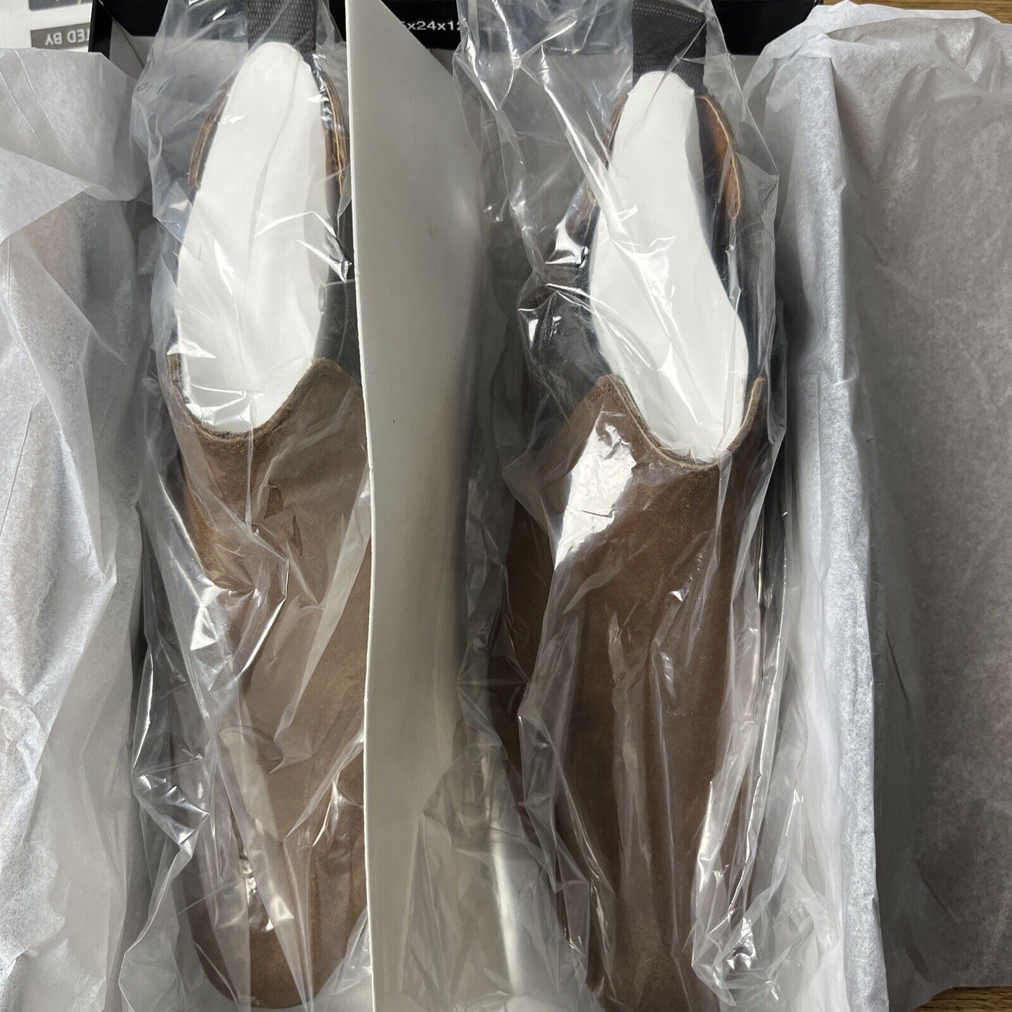 BP Boots Easton Water Resistant Chelsea Boot Mens UK 43 US 9-9.5 New