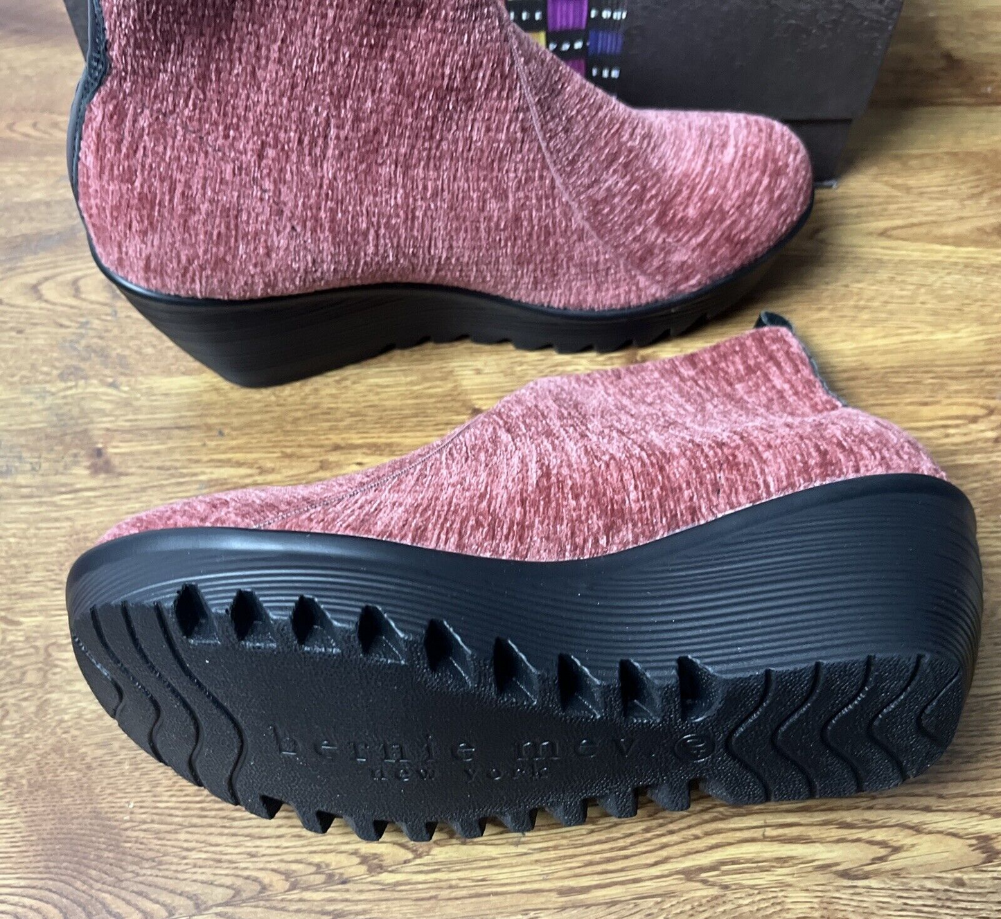 Bernie Mev Sally Ankle Boots Womens 9 / 40 Velvet Wedge Booties Marsala