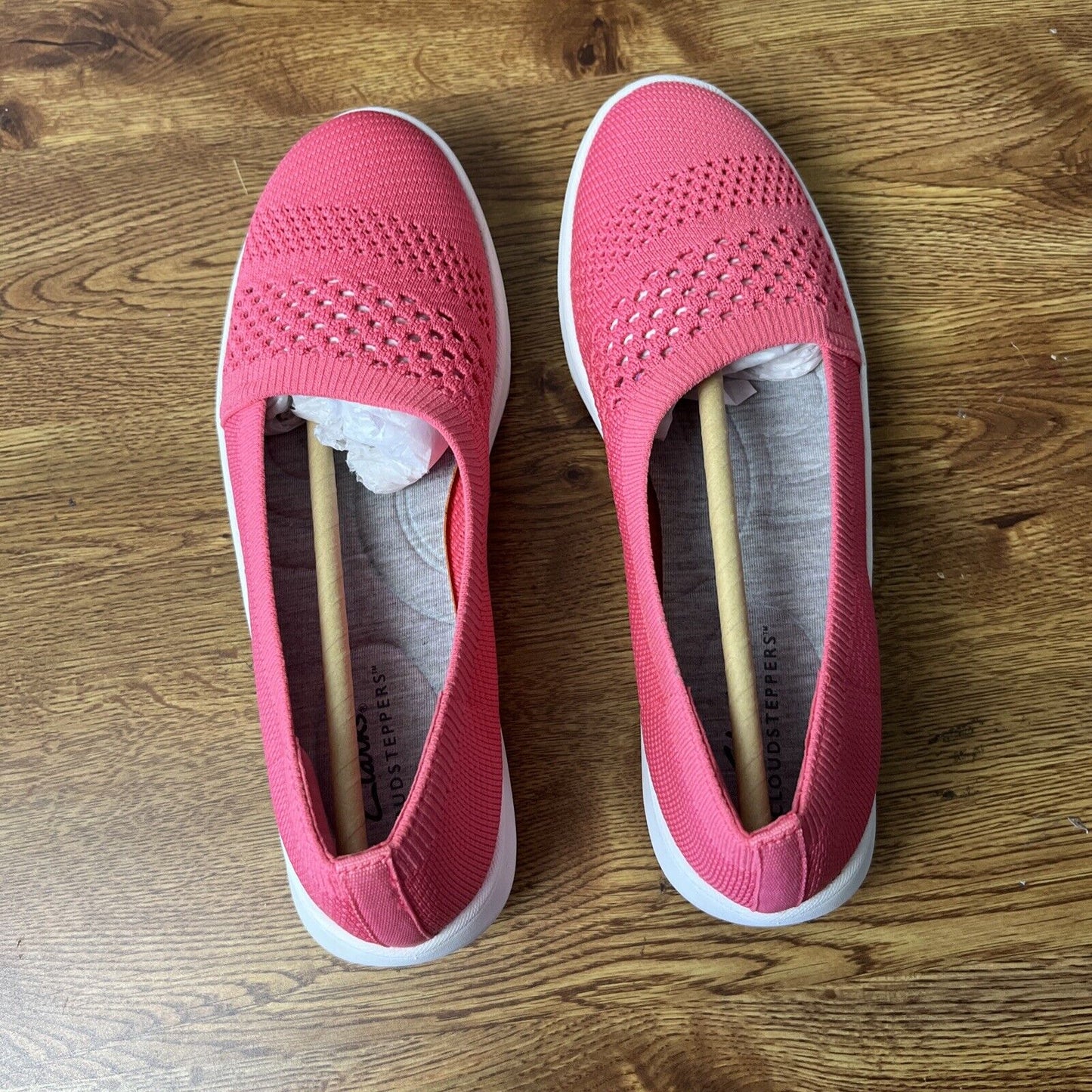 Clarks Cloudsteppers Washable Knit Slip-Ons - Adella Moon-Coral Womens 6.5 M NEW