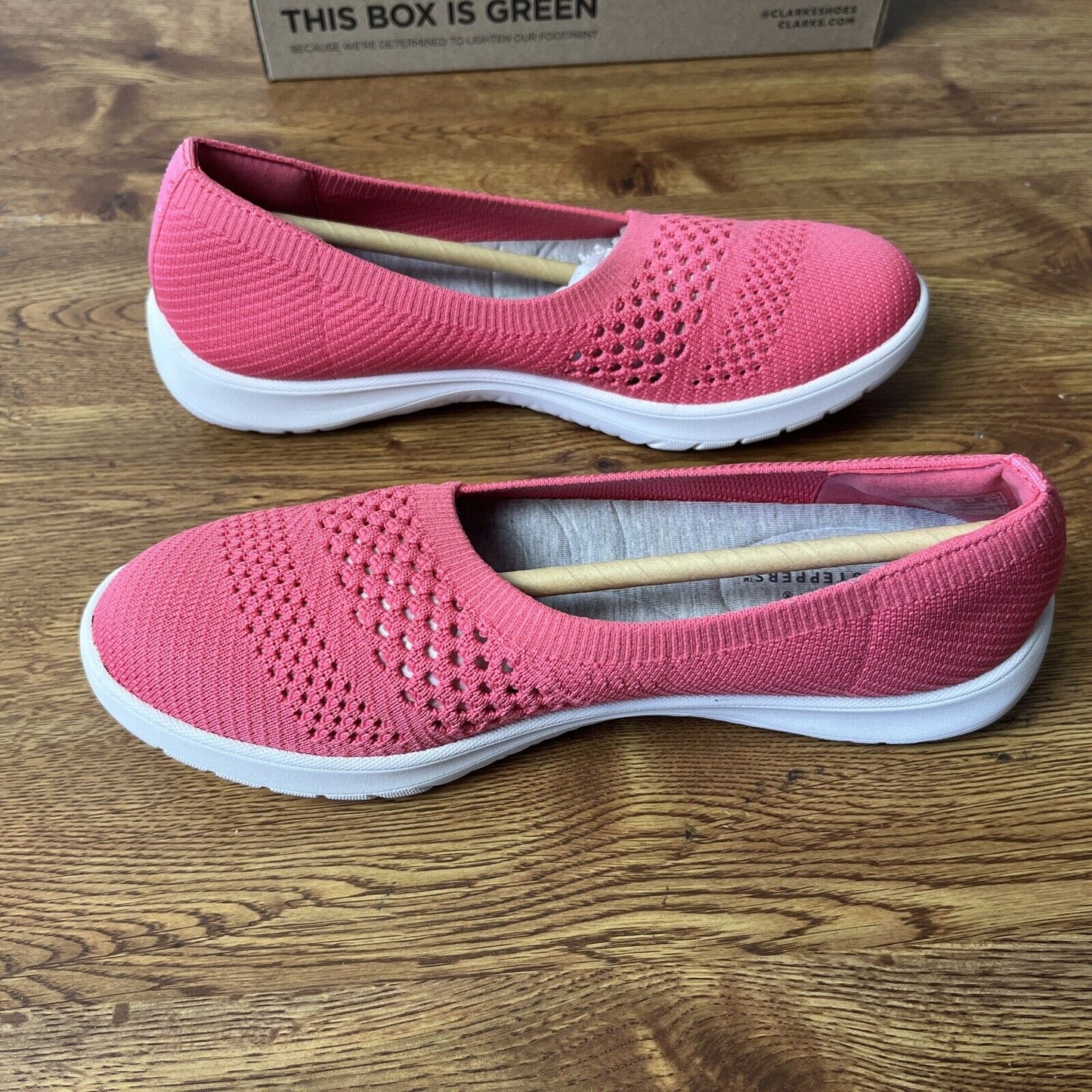 Clarks Cloudsteppers Washable Knit Slip-Ons - Adella Moon-Coral Womens 6.5 M NEW