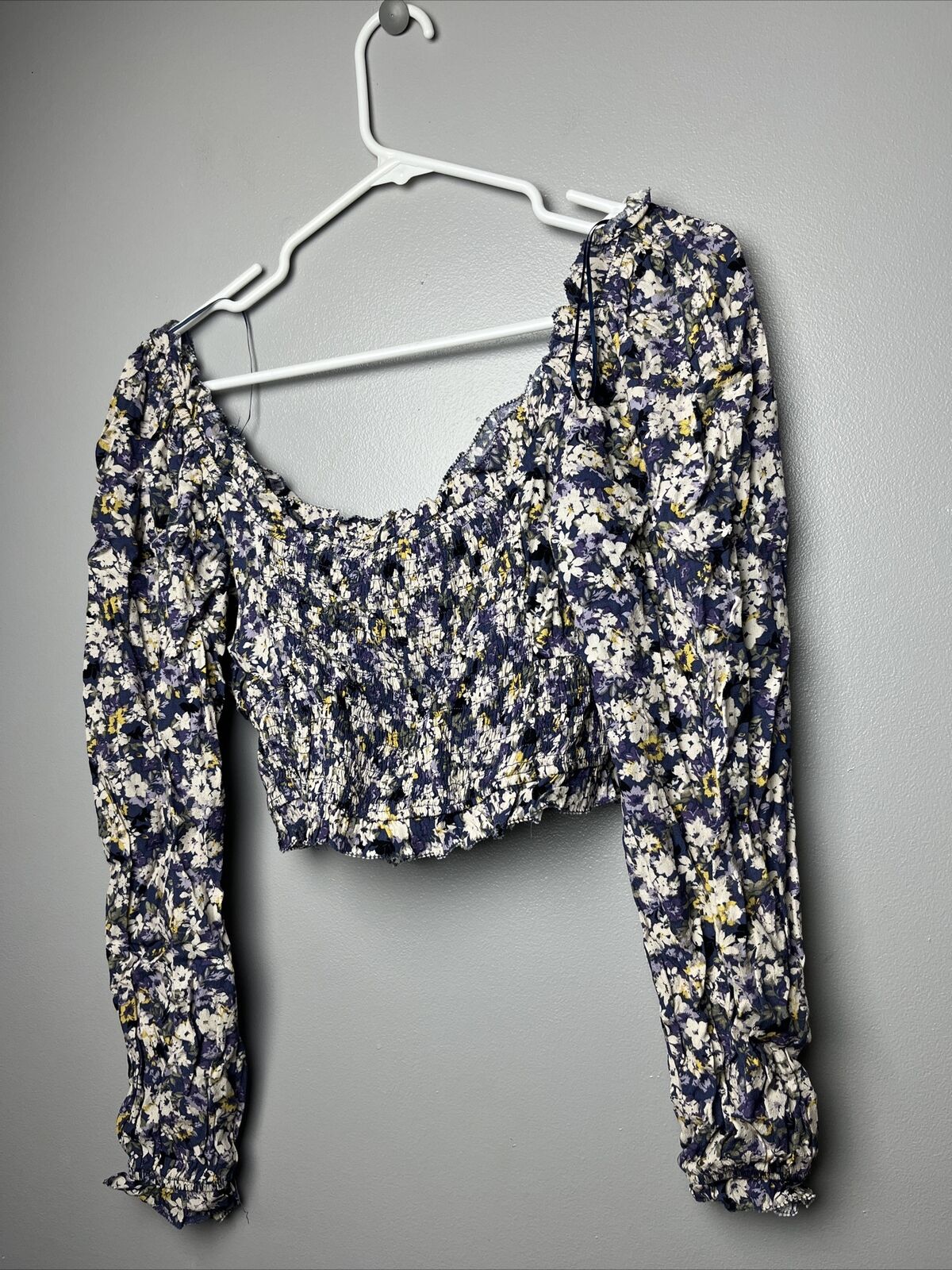 Elodie Shirt Women Small Navy Floral Print Long Sleeve Smocked Boho Crop NWT