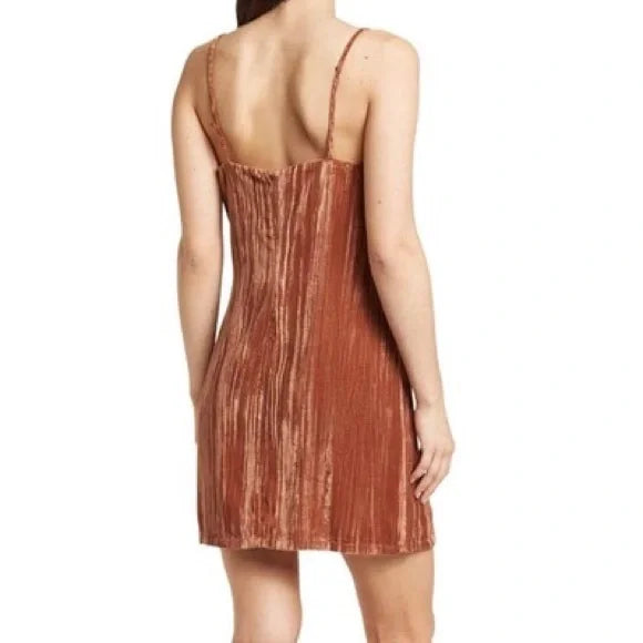 Elodie Women's V-Neck Velvet Cami Dress in Clay, Size Large