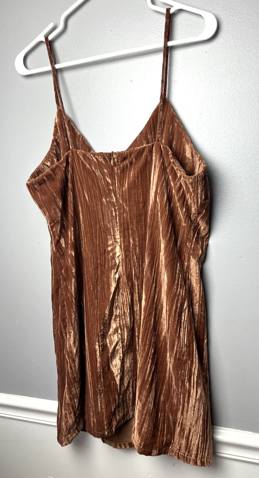 Elodie Women's V-Neck Velvet Cami Dress in Clay, Size Large