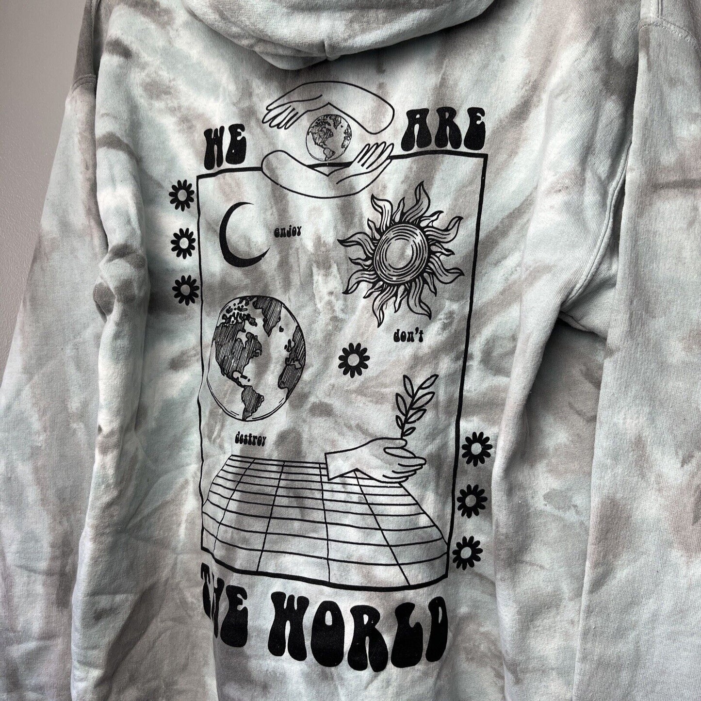 NWT Urban Outfitters BDG Womens Zip Front Hoodie Size Medium We Are The World