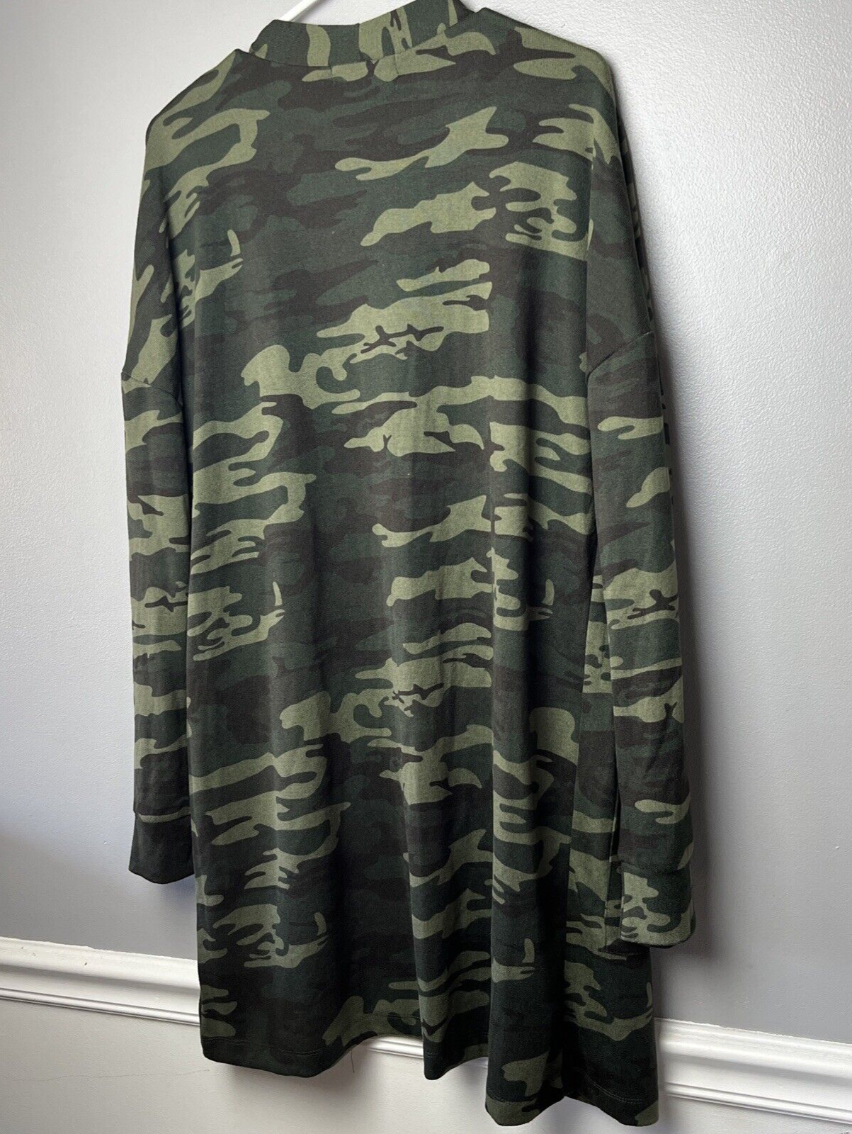 SANCTUARY Cardigan Open Front Jersey Camouflage Women's Size Large NEW NWT N117