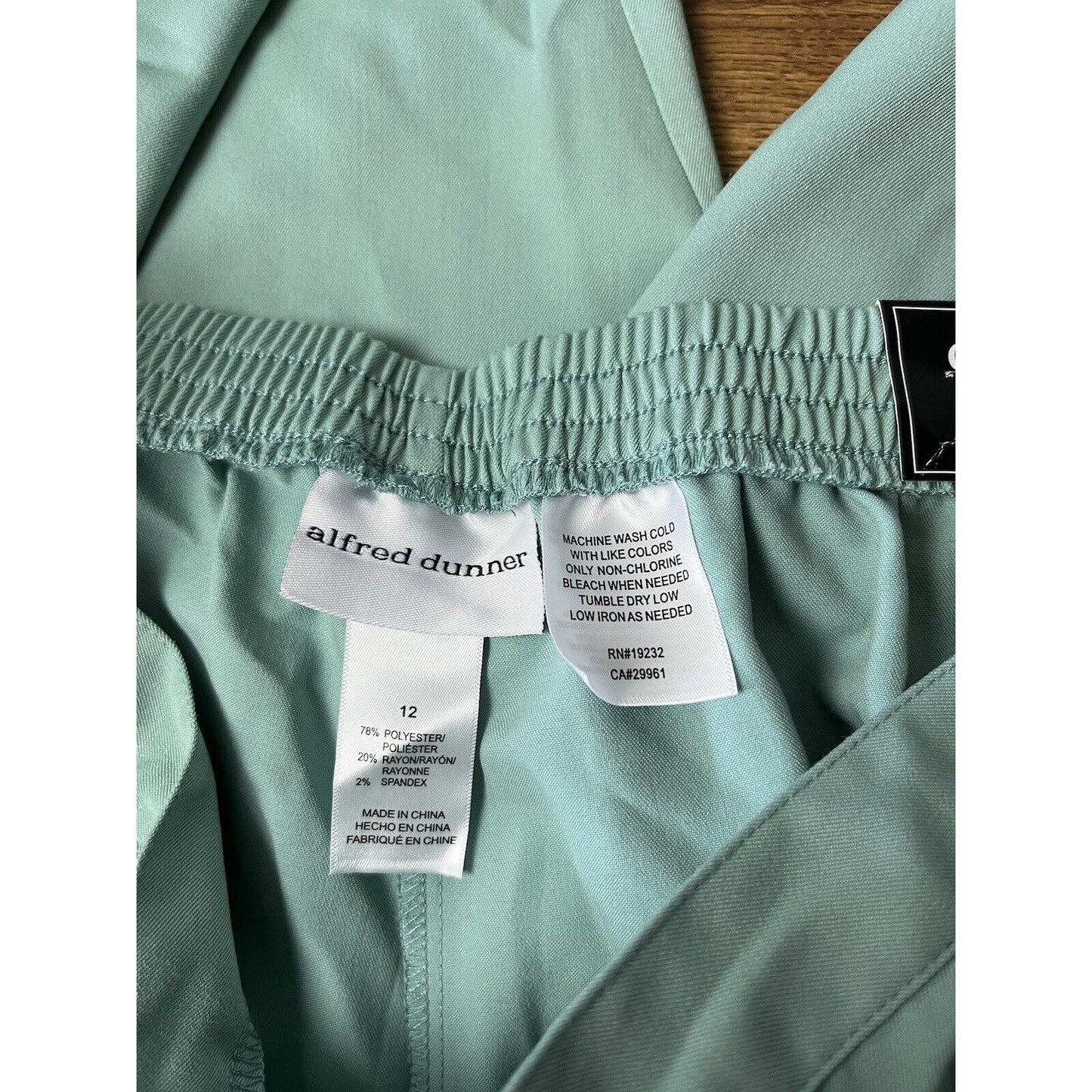 Alfred Dunner Womens Pants Size 12 Color Seafoam Pockets Pull On Elastic Waist