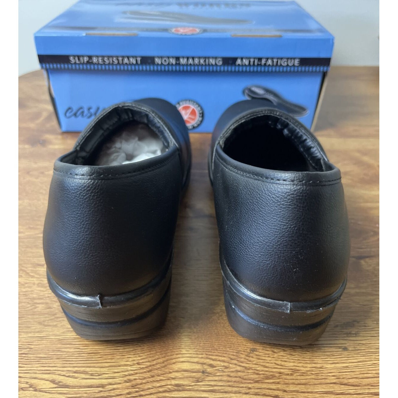 Easy Works Women's Lyndee Health Care Professional Clogs Shoe Size 9.5 M, Black