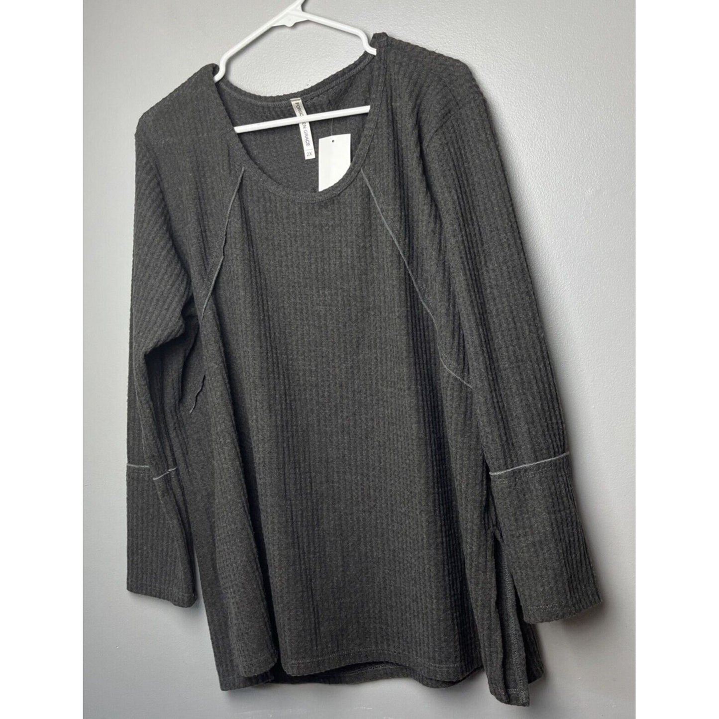 NWT Forgotten Grace Women Plus Size 2X Long Sleeve Top Solid Gray