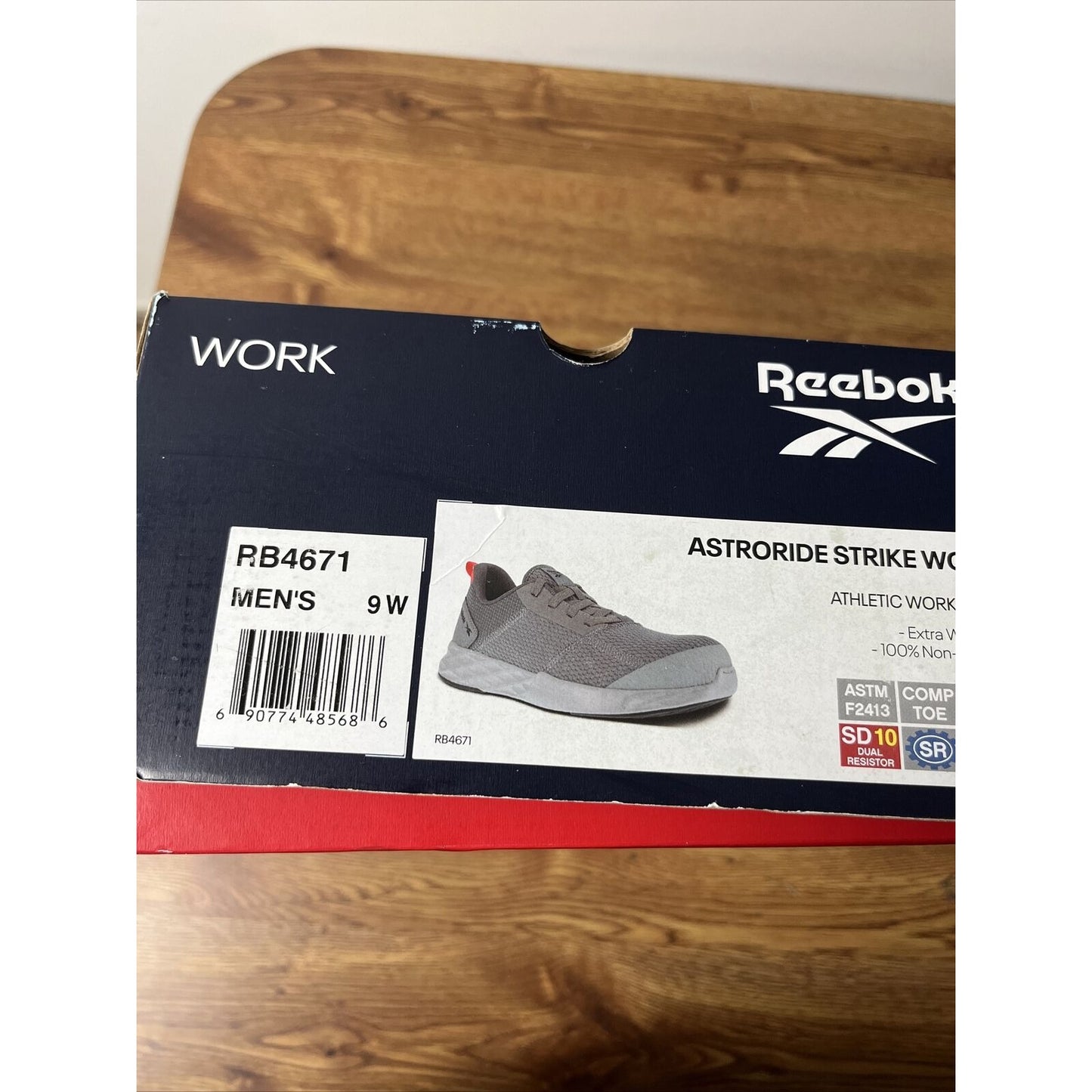 Reebok NEW Work Shoe Men SIZE 9 W Astroride Strike Comp Toe Athletic Gray Man