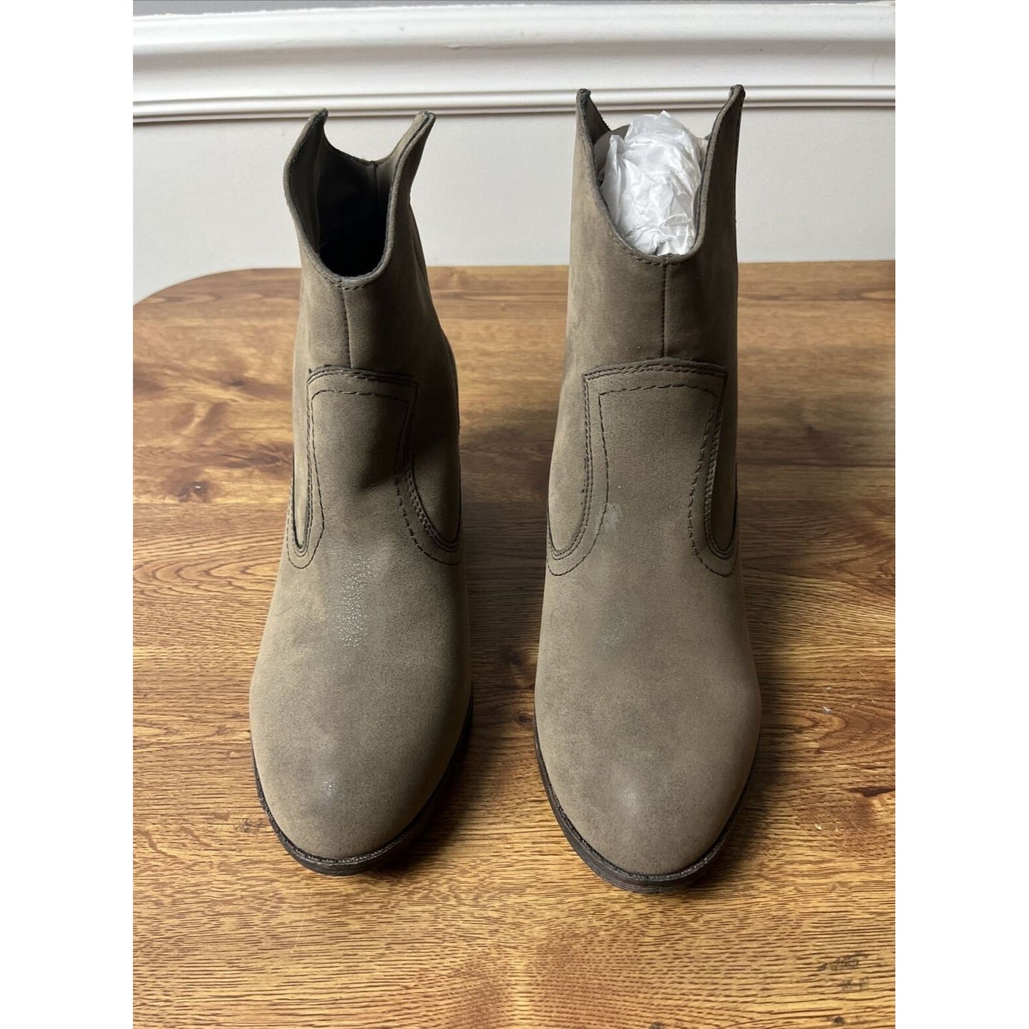 Rocket Dog Women's Ankle Boots Size 9.5 Soundoff Vintage Taupe C430