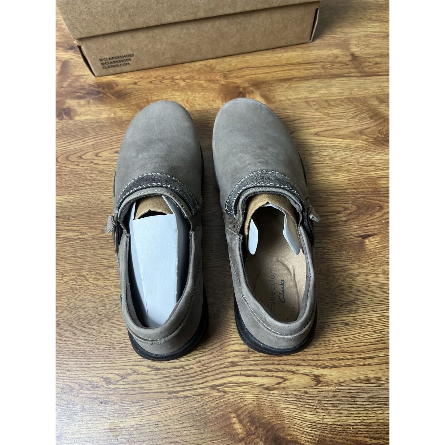 Clarks Roseville Dot Slip On Casual Flats Womens Shoes Size 6 Medium, Dark Taupe