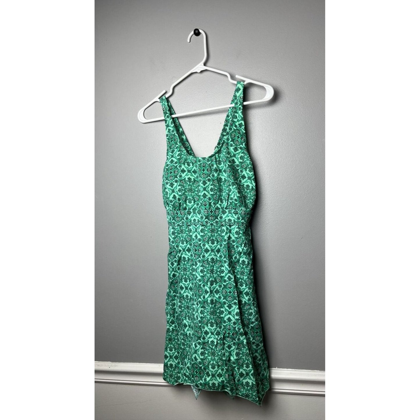 Denim & Co. Beach Handkerchief Hem Scoop-Neck Swim Dress Green Size 14