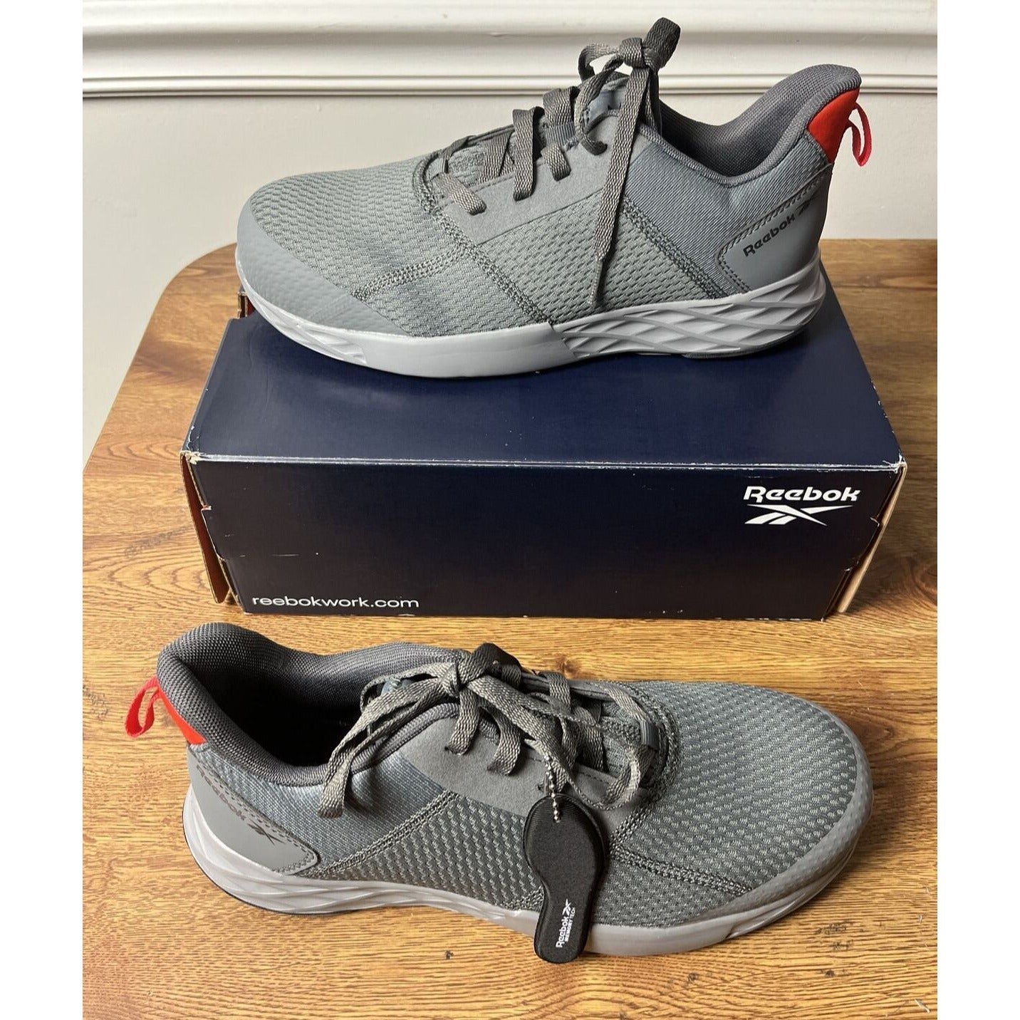 Reebok NEW Work Shoe Men SIZE 9 W Astroride Strike Comp Toe Athletic Gray Man