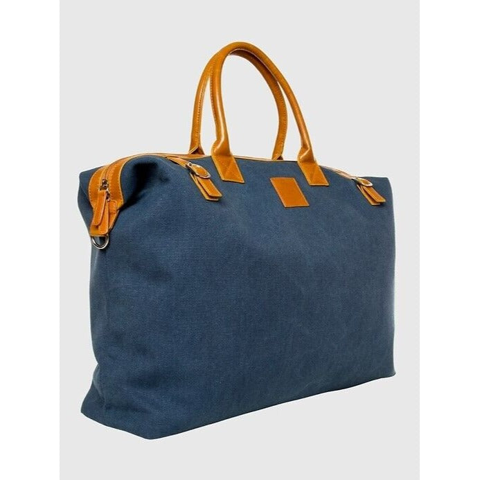 BROUK AND CO The Weekender Bag Color Blue