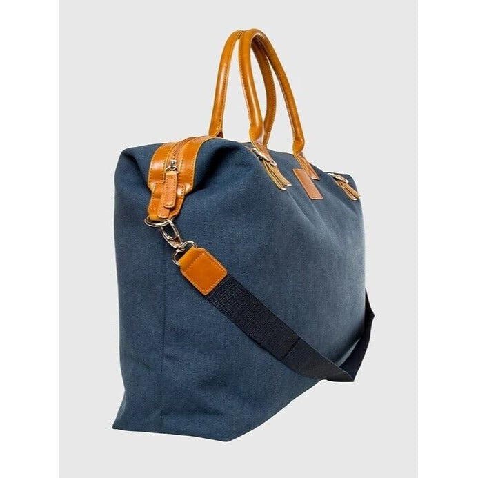 BROUK AND CO The Weekender Bag Color Blue