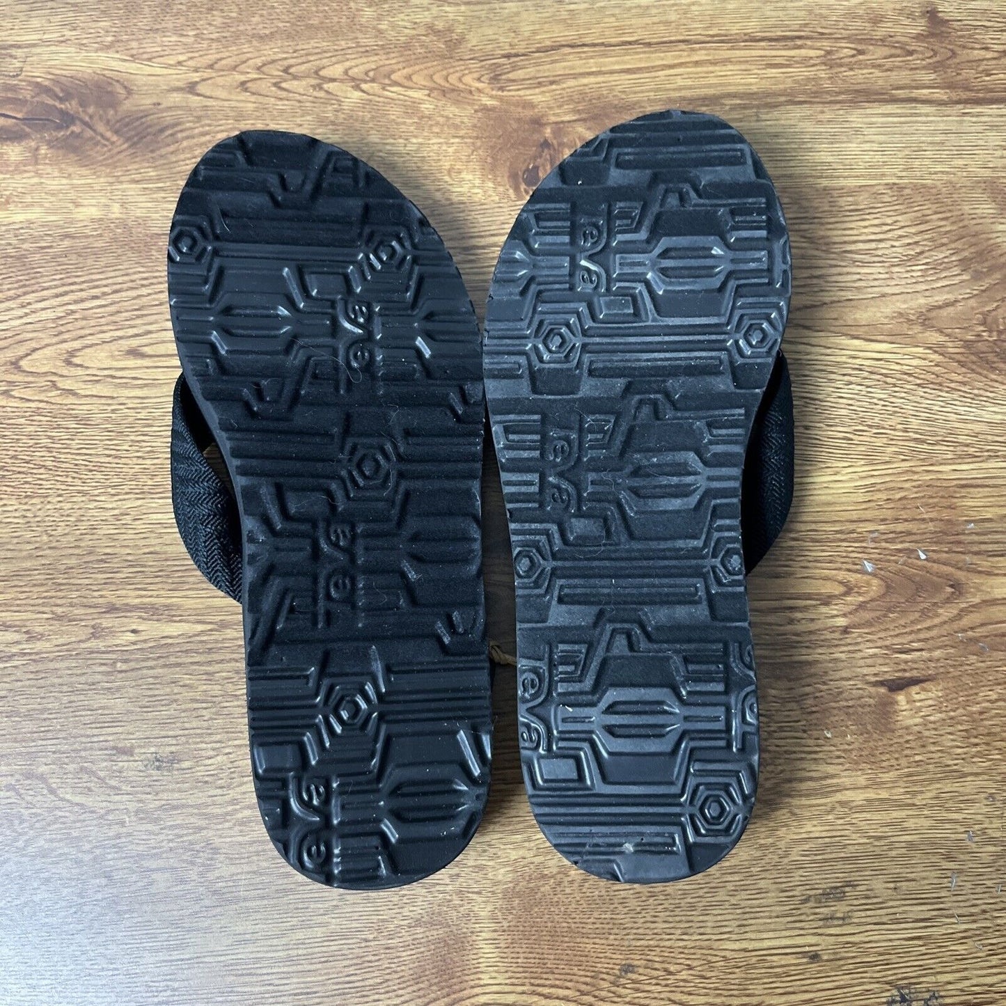 New Teva Women’s Mush II Flip Flops Fronds Black Size 6