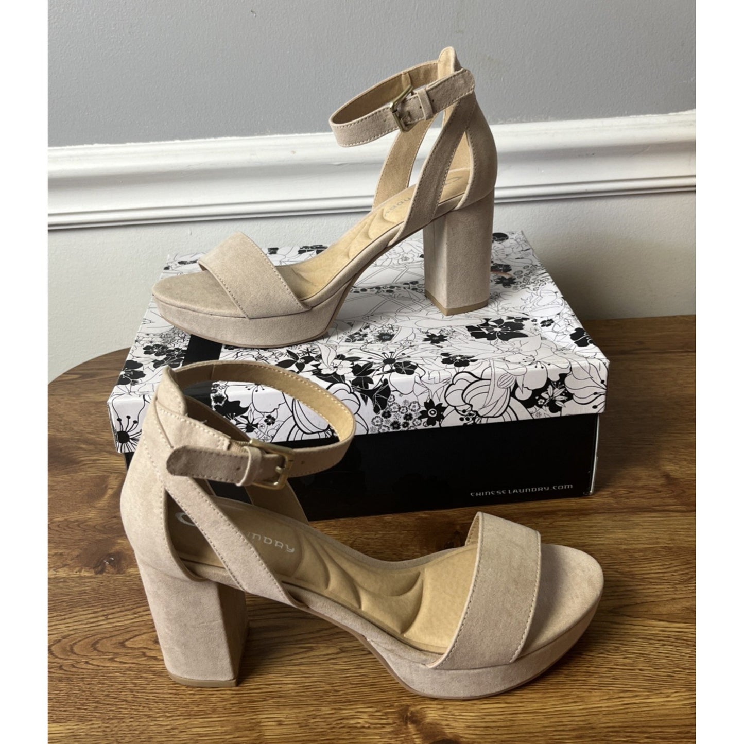 CL By Laundry Women's Go On 2 Heeled Strappy Sandal, Size 7 M, Nude