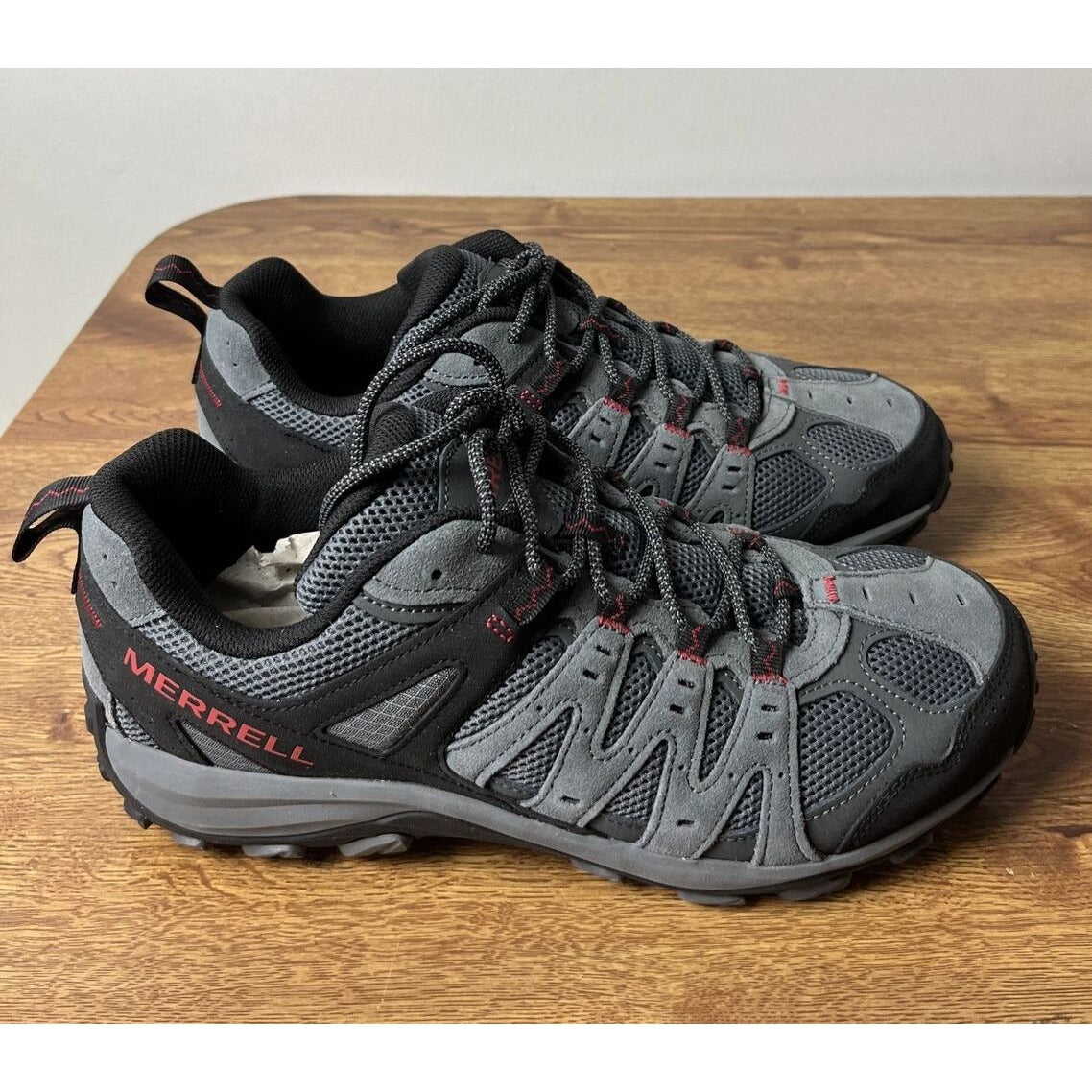 MERRELL Accentor 3 Mens Size 10.5 Outdoor Hiking Shoe Men grey/black J135485