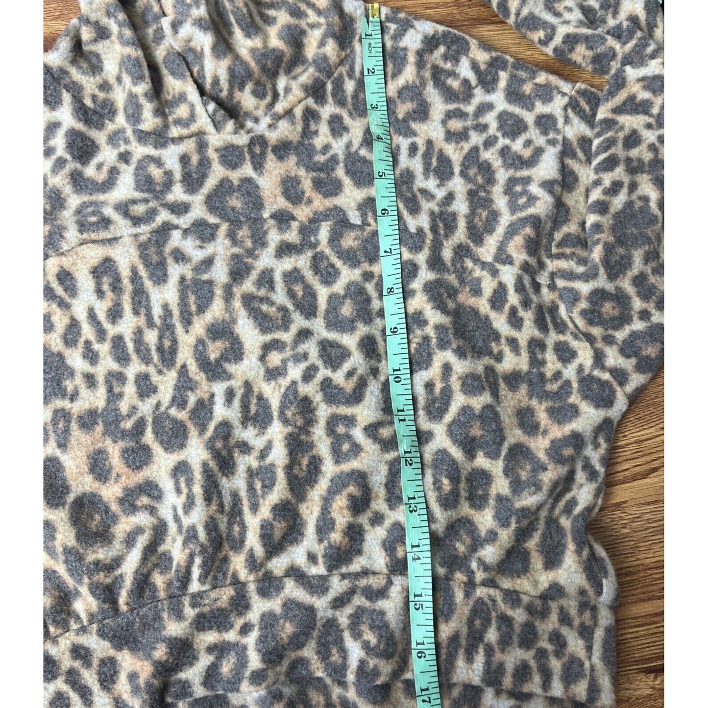 NWT Socialite Juniors Women's Lightweight Leopard Print Pullover Hoodie Size XS