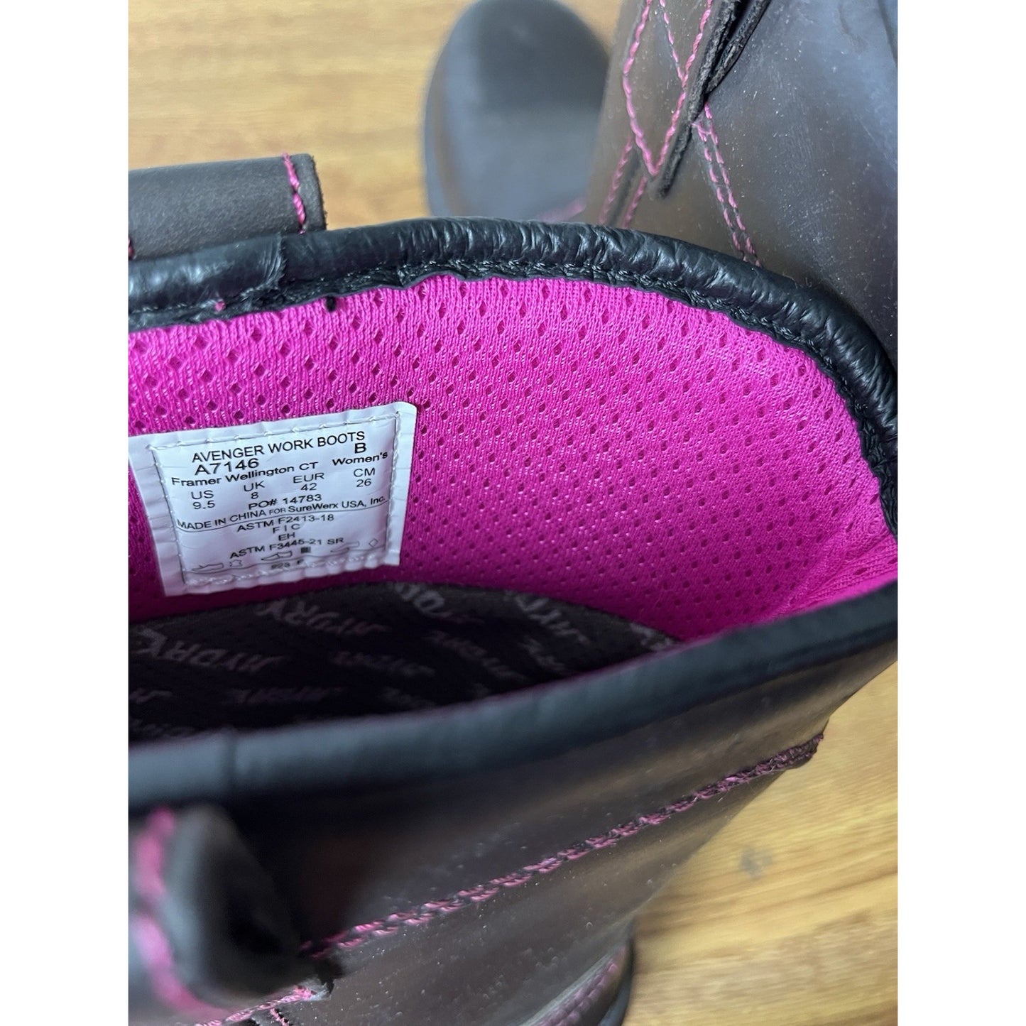 Avenger Safety Footwear Women's Avenger 7146 Comp Toe Wp Pull On Eh Work Boot