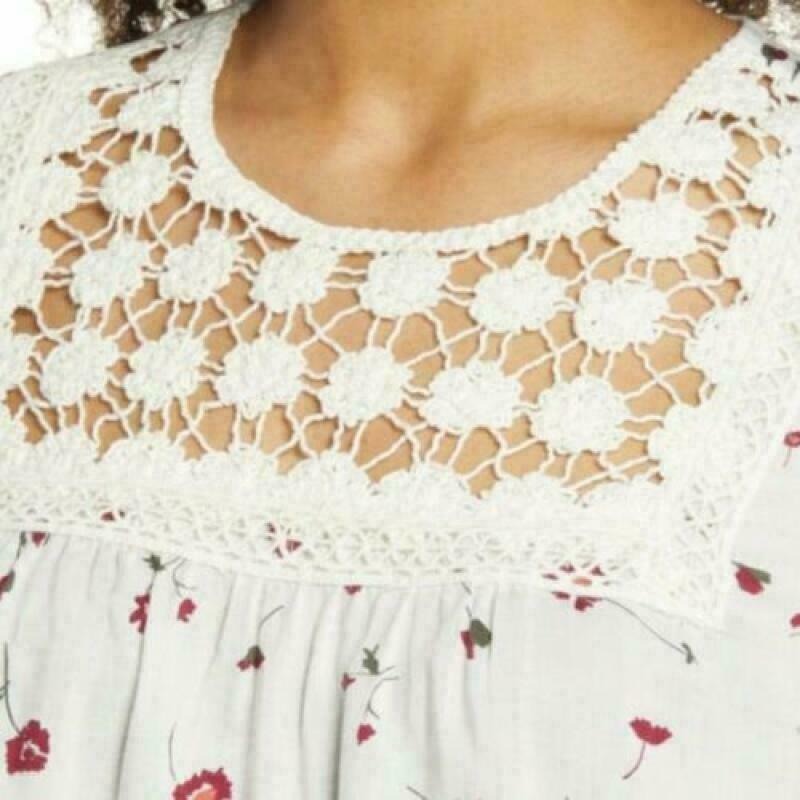 Caslon Womens XS White Burgundy Floral Crochet Yoke Floral Top Blouse Poppy Boho