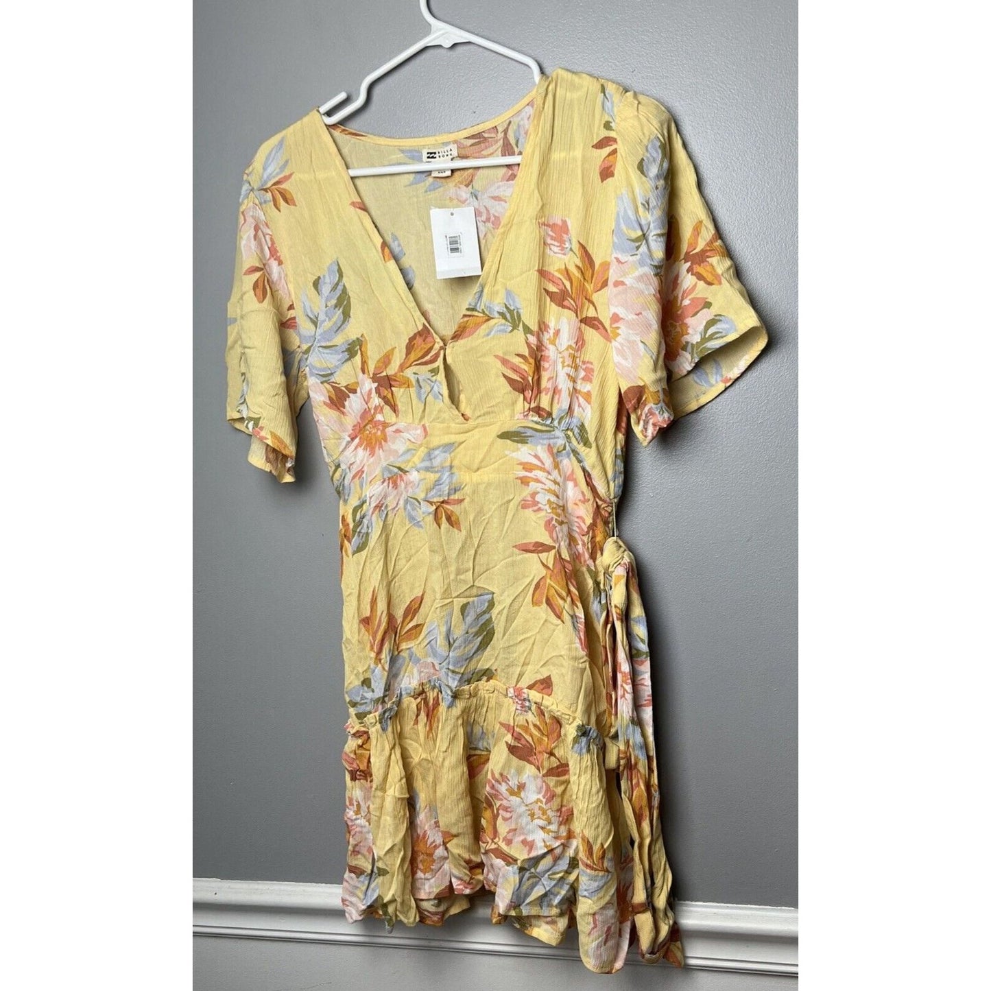 $70 Billabong Women’s One And Only Dress Mimosa Yellow Size M