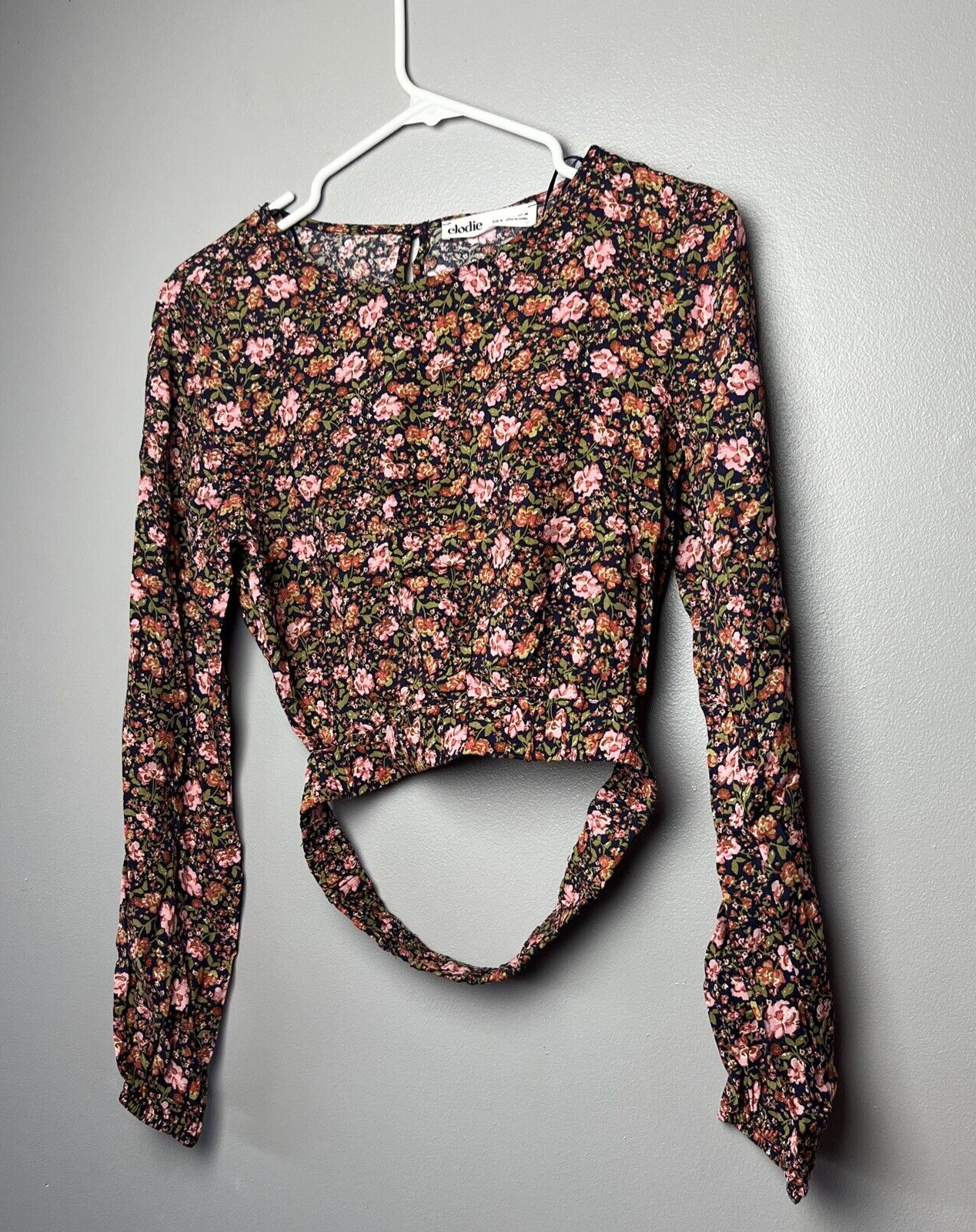 Elodie Lily Long Sleeve Top Purple Floral Open Back/ Back band Keyhole back NWT