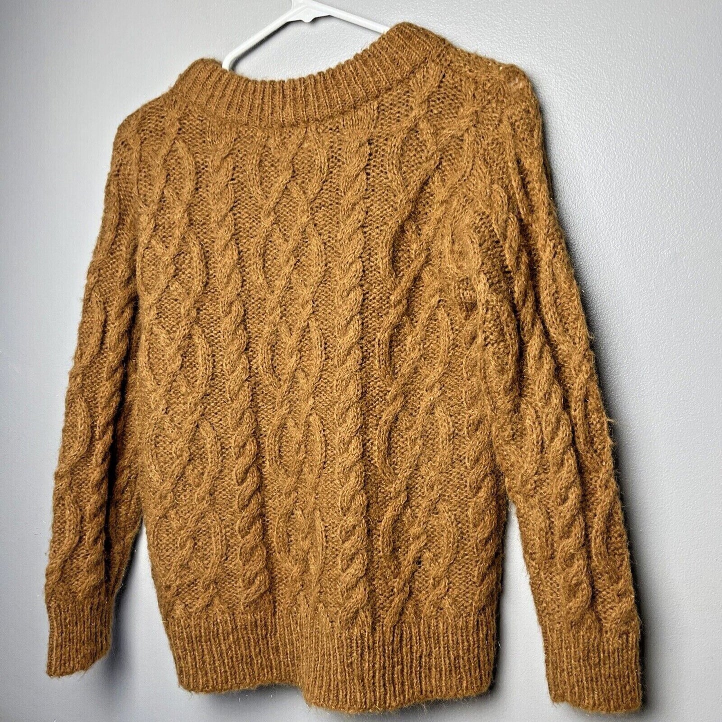 Treasure & Bond Women's Tan Dale Cable Knit Crew Neck Pullover Sweater, X-Small